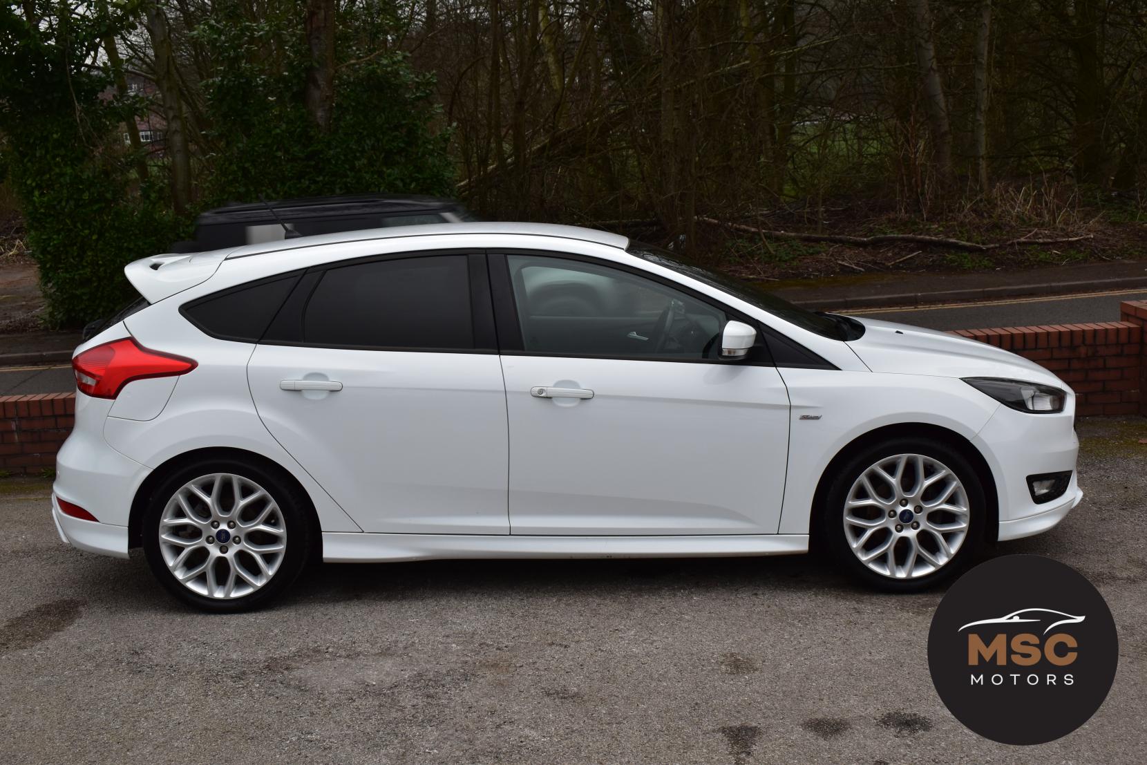 Ford Focus 1.0T EcoBoost ST-Line Hatchback 5dr Petrol Manual Euro 6 (s/s) (140 ps)