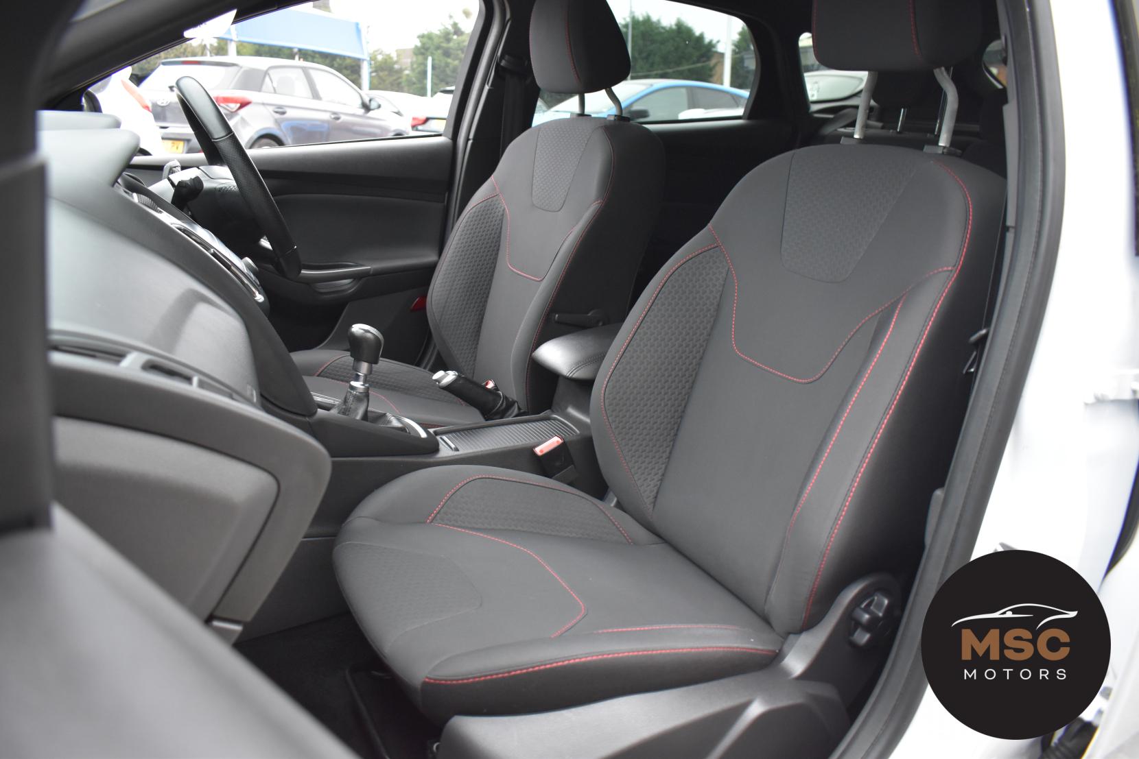 Ford Focus 1.0T EcoBoost ST-Line Hatchback 5dr Petrol Manual Euro 6 (s/s) (140 ps)