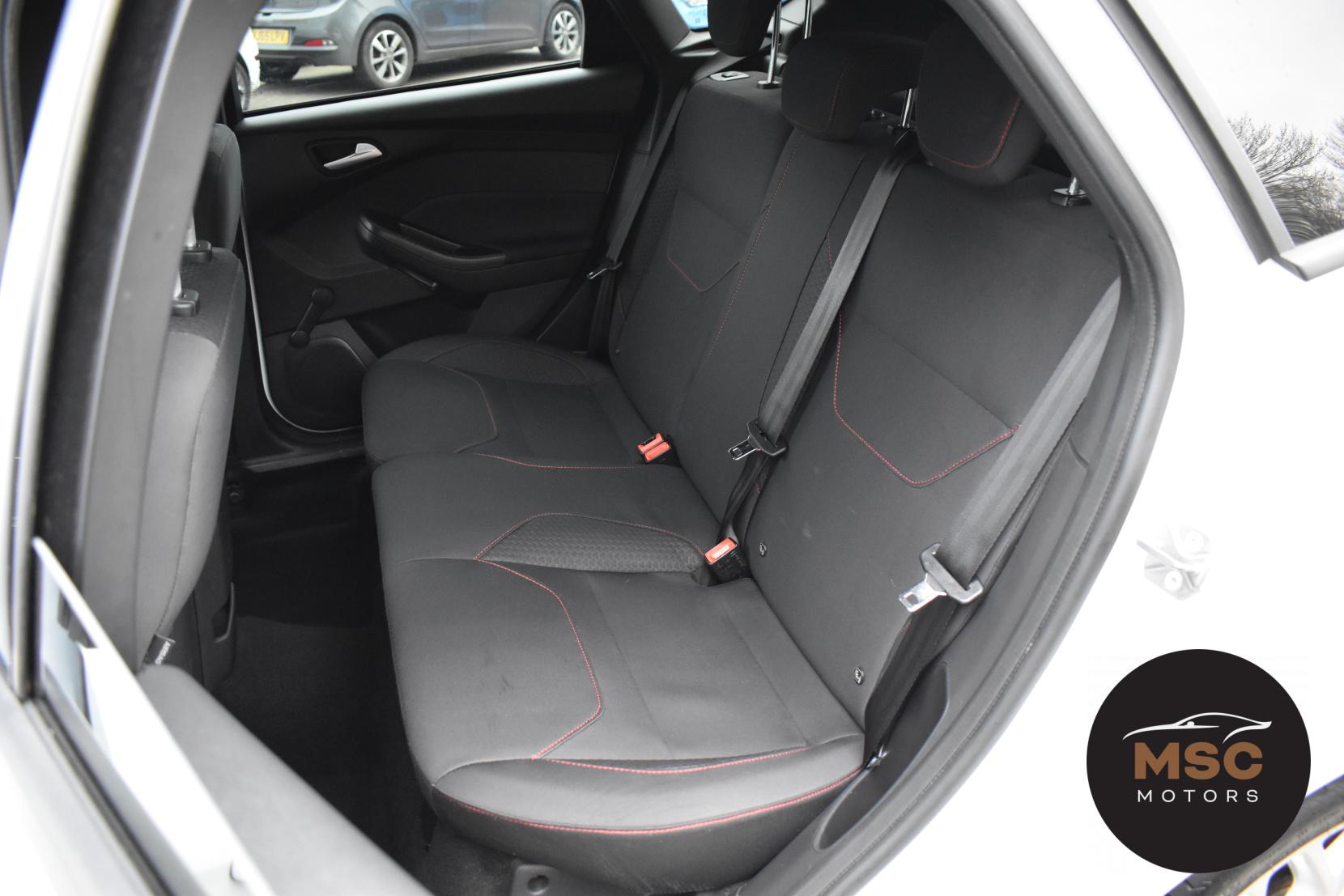 Ford Focus 1.0T EcoBoost ST-Line Hatchback 5dr Petrol Manual Euro 6 (s/s) (140 ps)