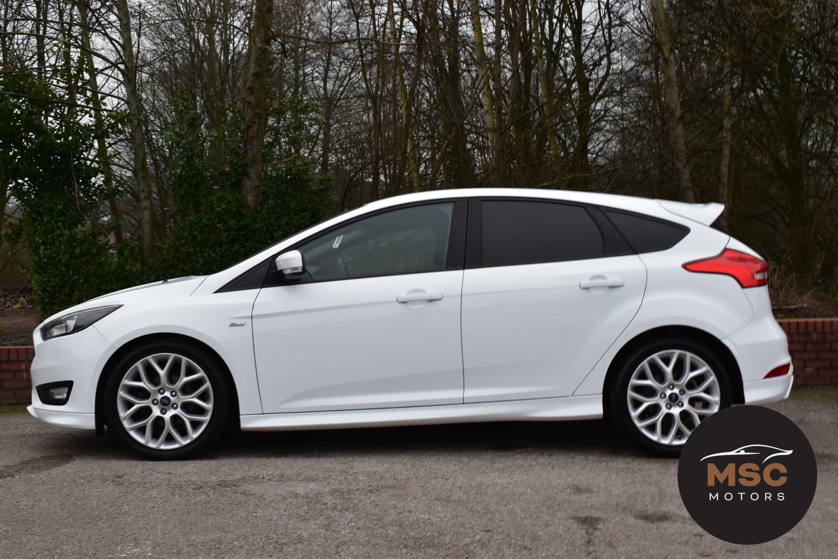 Ford Focus 1.0T EcoBoost ST-Line Hatchback 5dr Petrol Manual Euro 6 (s/s) (140 ps)