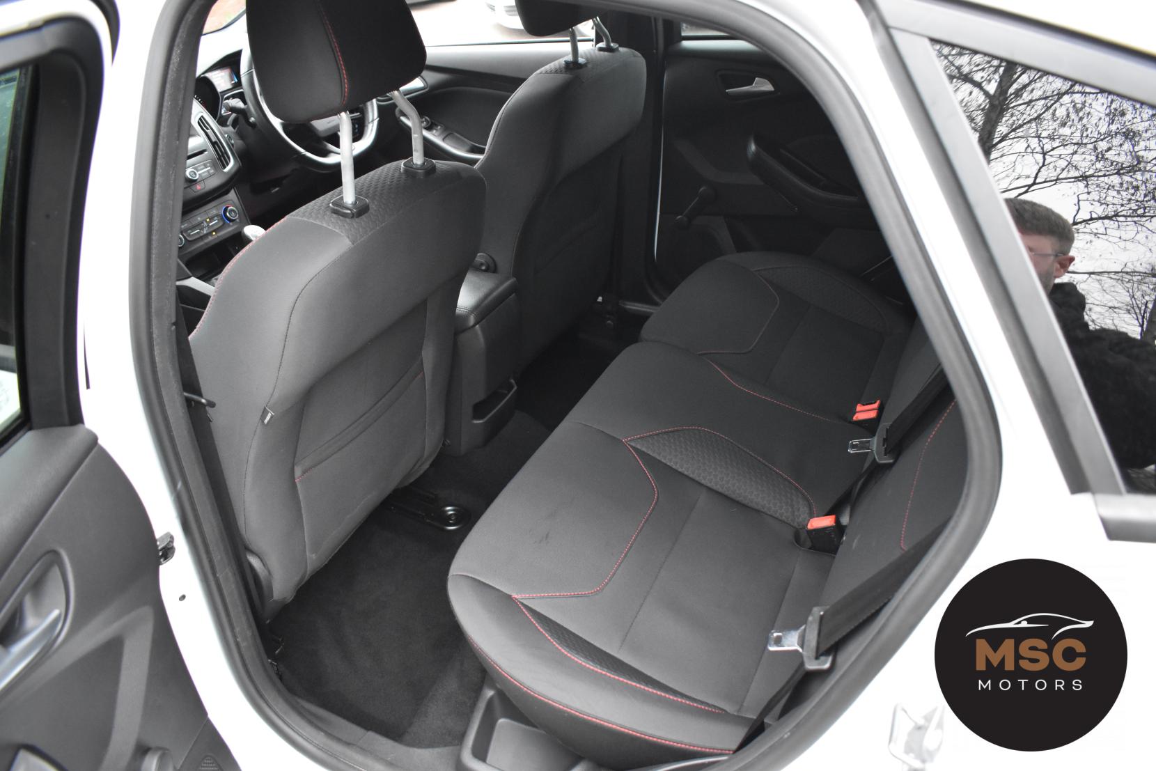 Ford Focus 1.0T EcoBoost ST-Line Hatchback 5dr Petrol Manual Euro 6 (s/s) (140 ps)