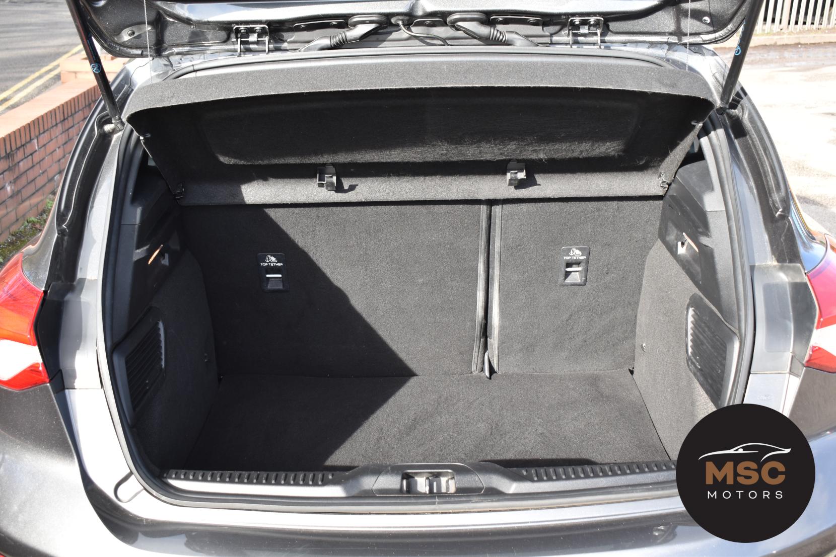 Ford Focus 1.0T EcoBoost ST-Line Hatchback 5dr Petrol Manual Euro 6 (s/s) (125 ps)