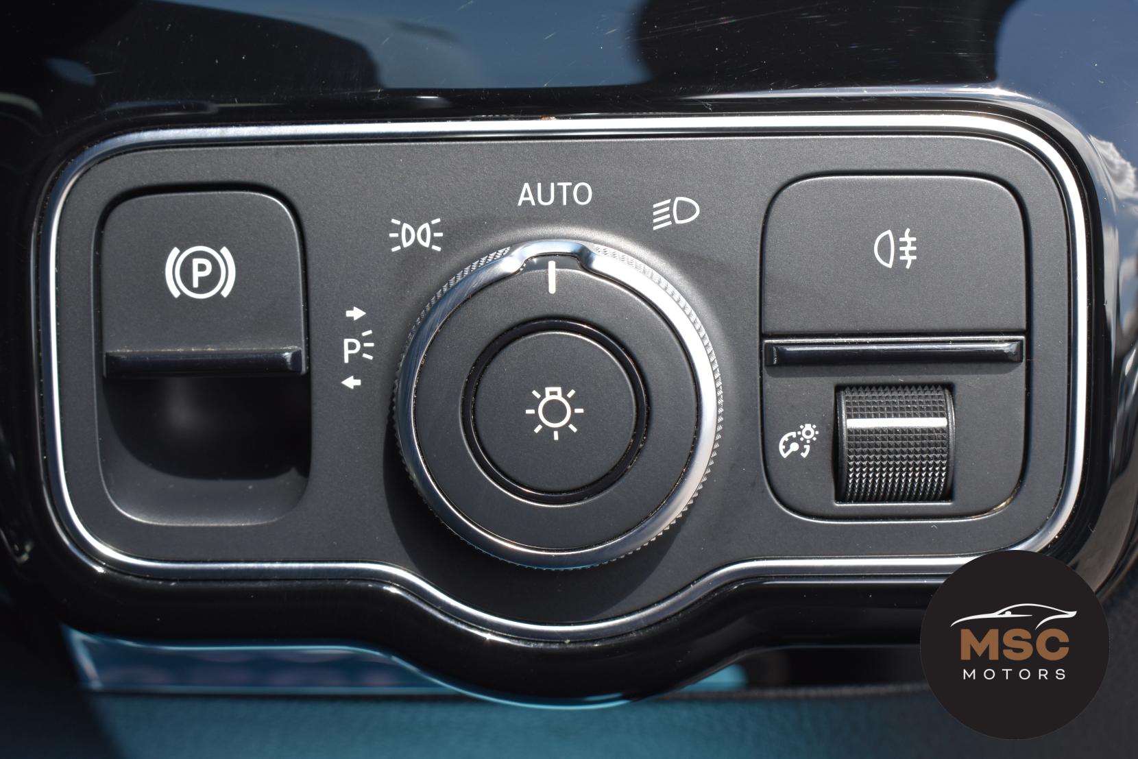Mercedes-Benz A Class 2.0 A35 AMG (Premium Plus) Hatchback 5dr Petrol 7G-DCT 4MATIC Euro 6 (s/s) (306 ps)