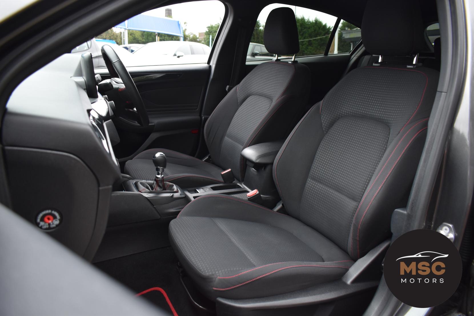 Ford Focus 1.0T EcoBoost ST-Line Hatchback 5dr Petrol Manual Euro 6 (s/s) (125 ps)