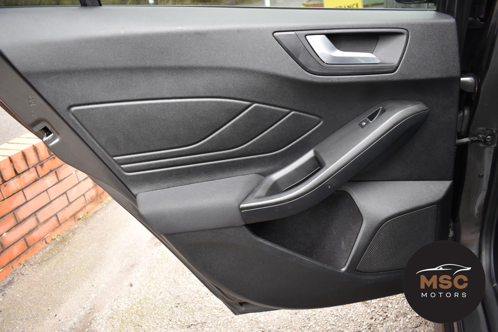 Ford Focus 1.0T EcoBoost ST-Line Hatchback 5dr Petrol Manual Euro 6 (s/s) (125 ps)