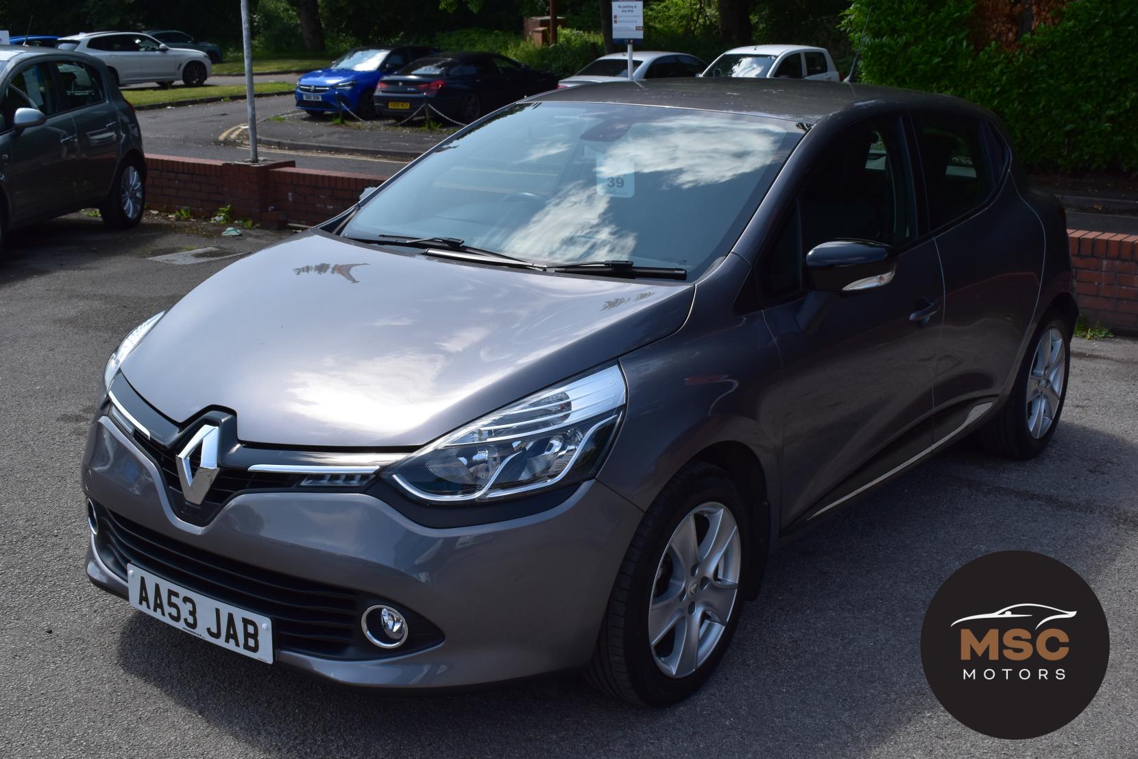Renault Clio 1.2 16V Dynamique MediaNav Hatchback 5dr Petrol Manual Euro 5 (75 ps)
