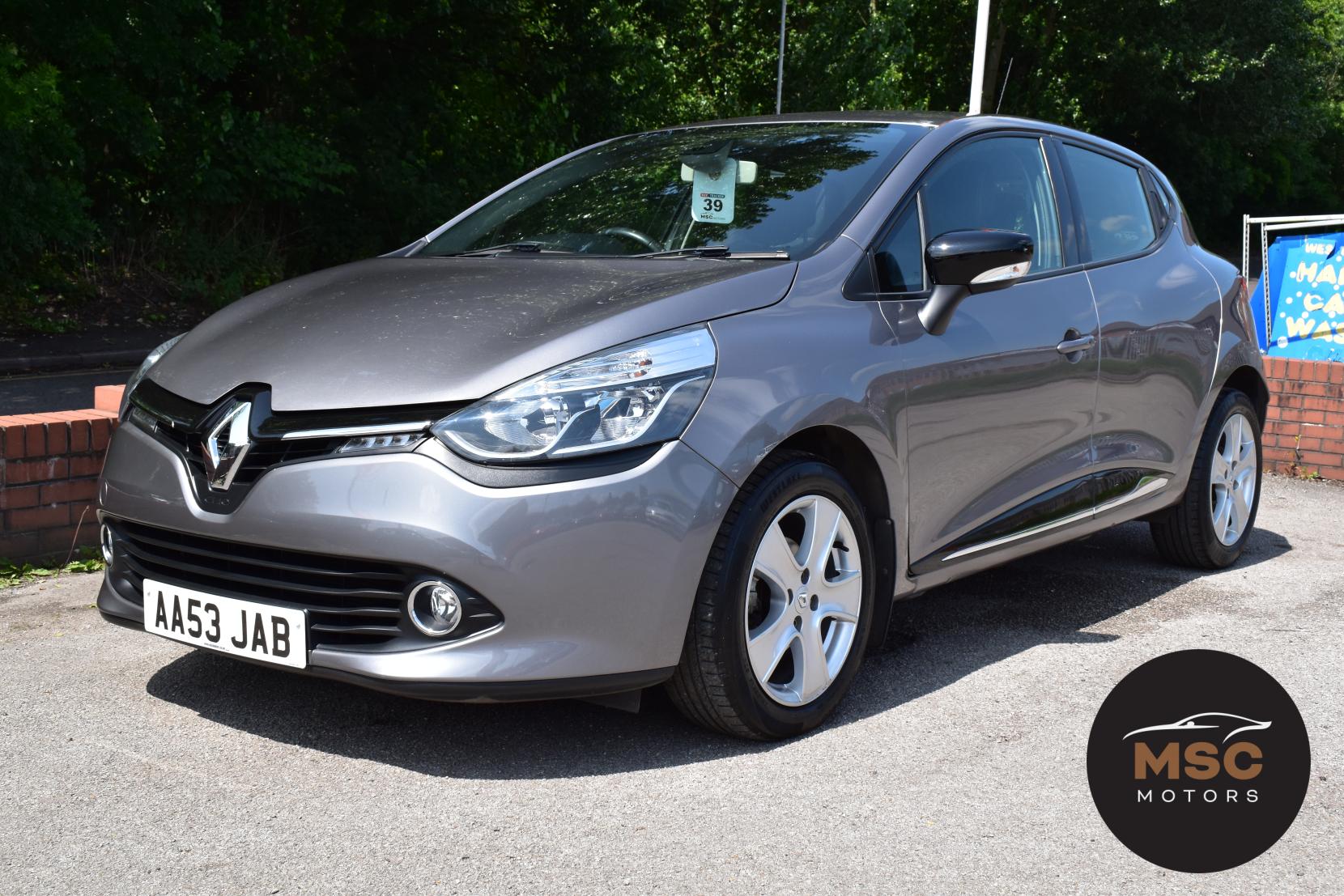 Renault Clio 1.2 16V Dynamique MediaNav Hatchback 5dr Petrol Manual Euro 5 (75 ps)