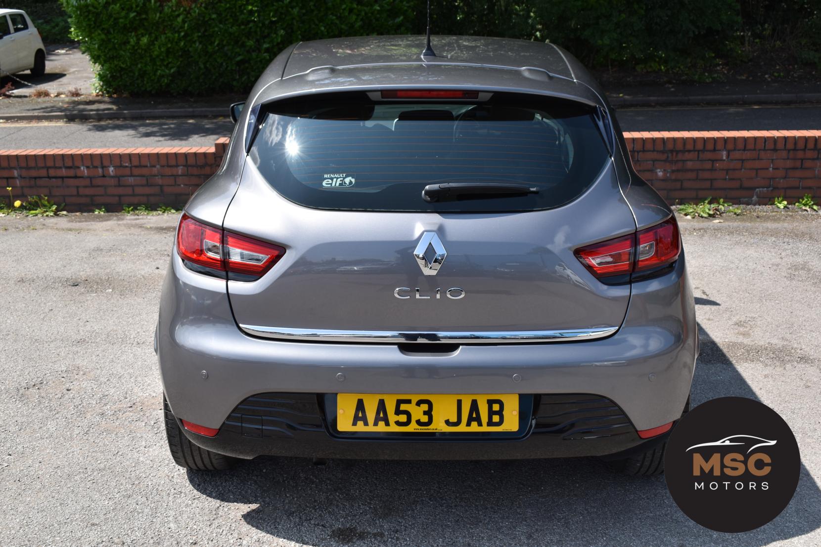 Renault Clio 1.2 16V Dynamique MediaNav Hatchback 5dr Petrol Manual Euro 5 (75 ps)