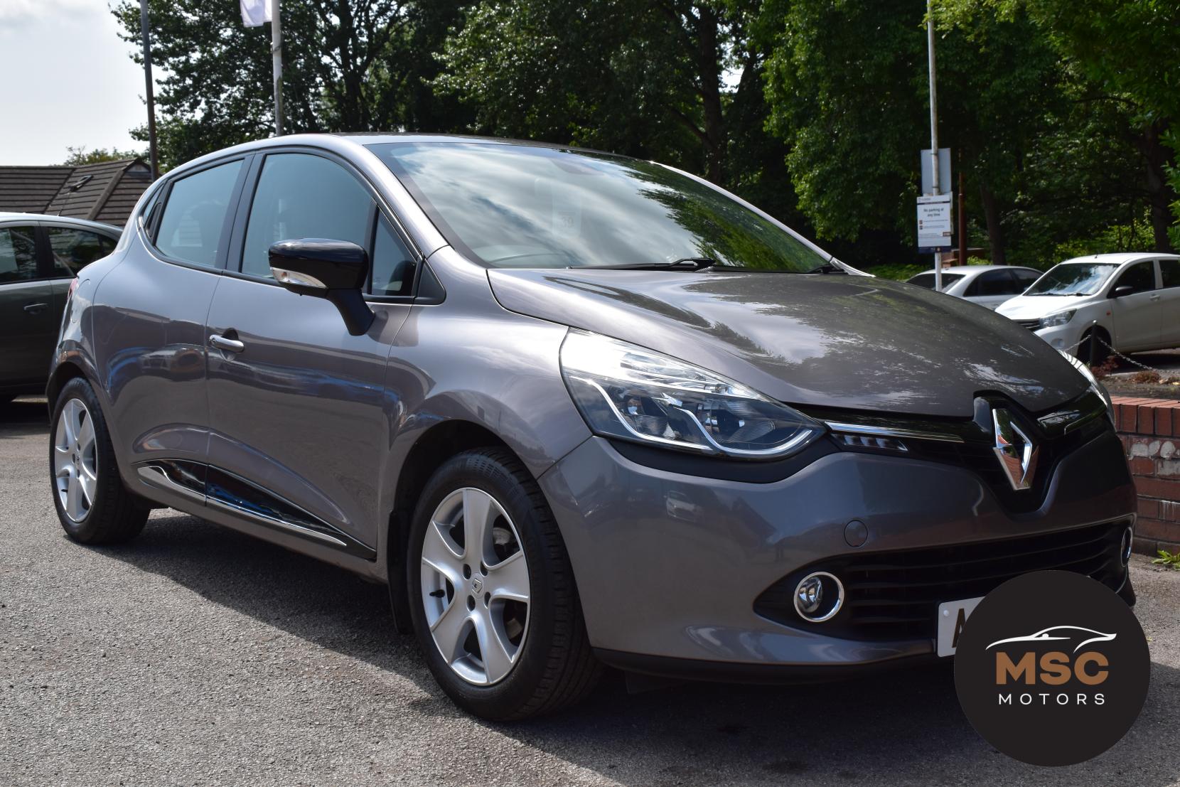 Renault Clio 1.2 16V Dynamique MediaNav Hatchback 5dr Petrol Manual Euro 5 (75 ps)