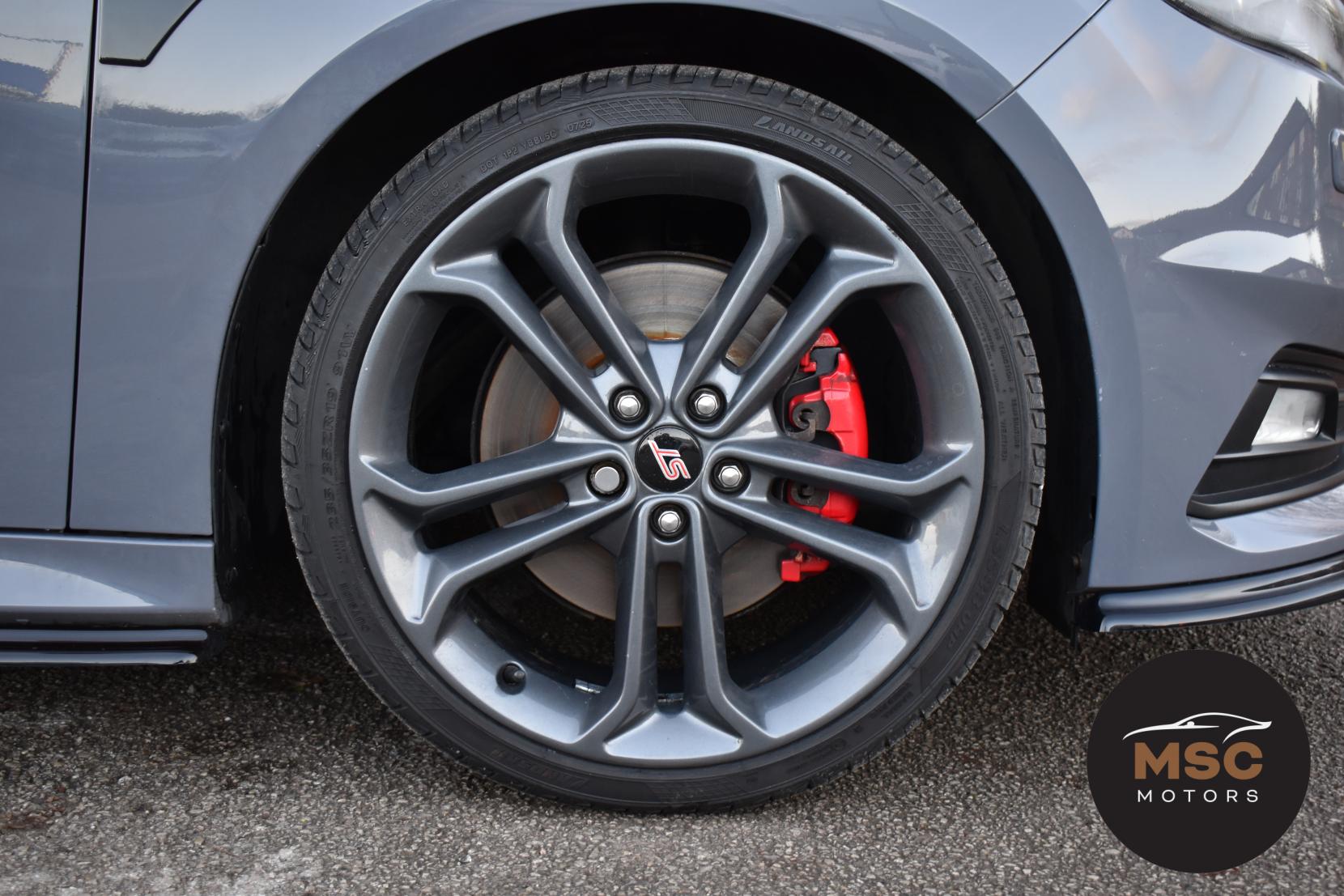 Ford Focus 2.0 TDCi ST-3 Hatchback 5dr Diesel Manual Euro 6 (s/s) (185 ps)