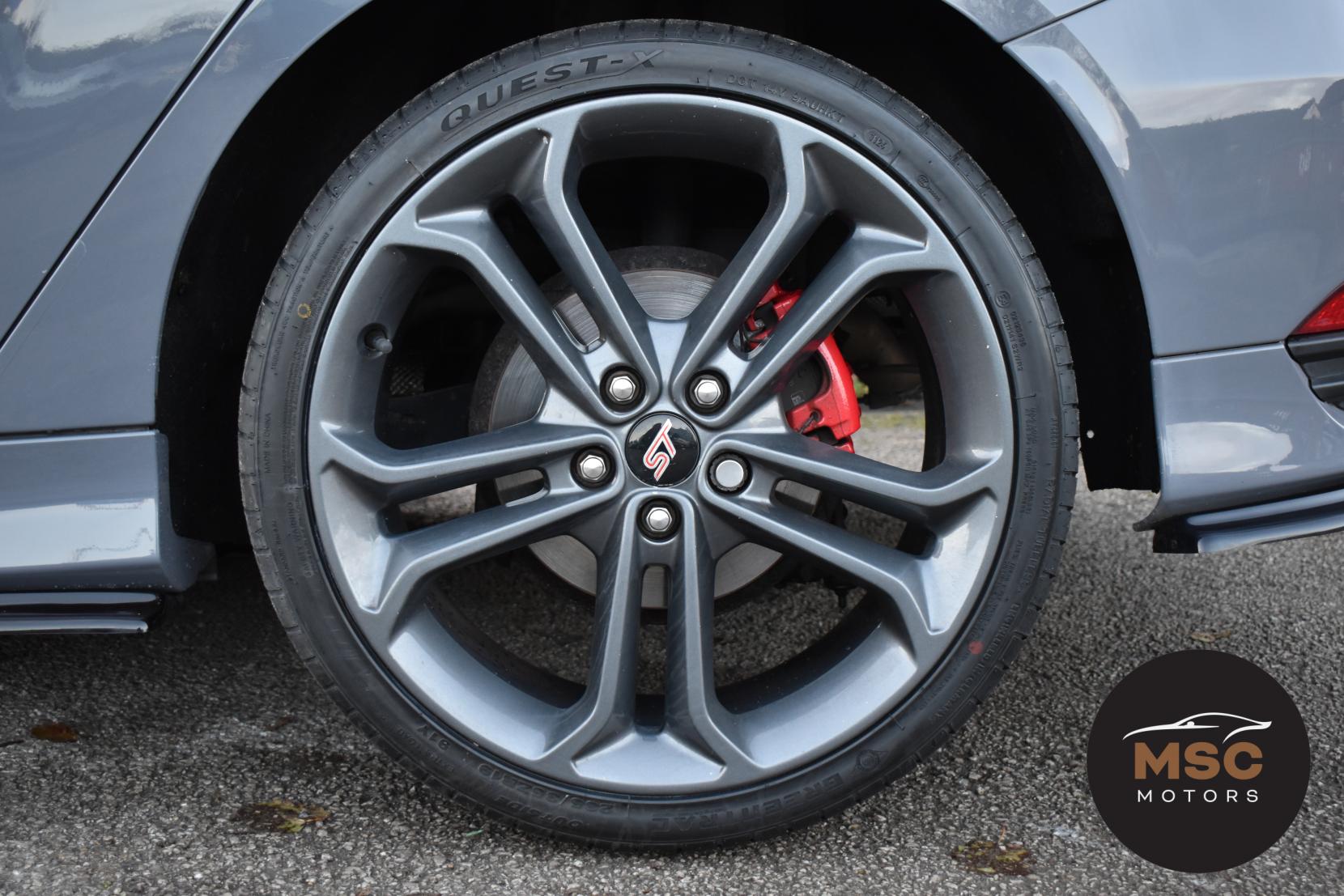 Ford Focus 2.0 TDCi ST-3 Hatchback 5dr Diesel Manual Euro 6 (s/s) (185 ps)