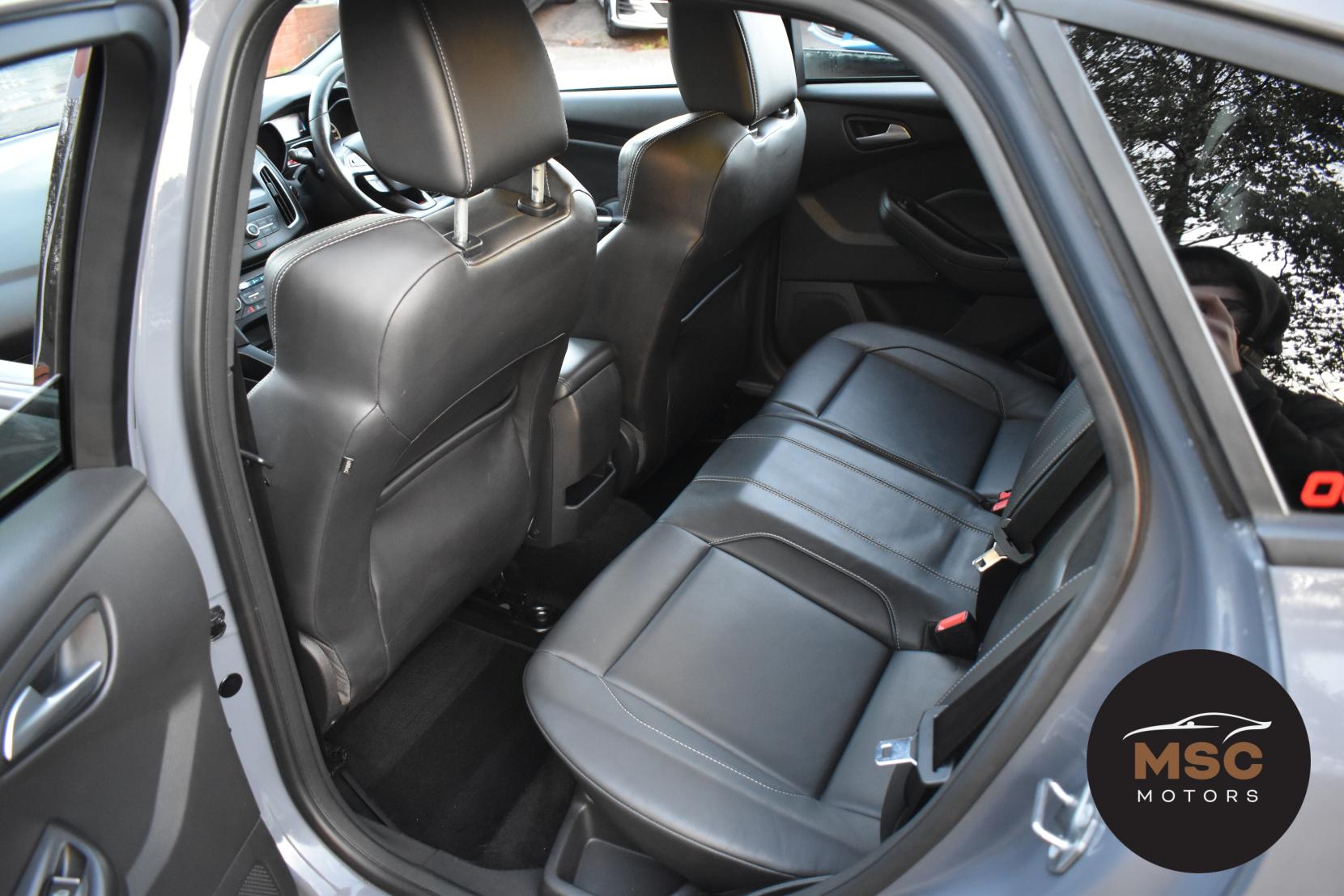 Ford Focus 2.0 TDCi ST-3 Hatchback 5dr Diesel Manual Euro 6 (s/s) (185 ps)