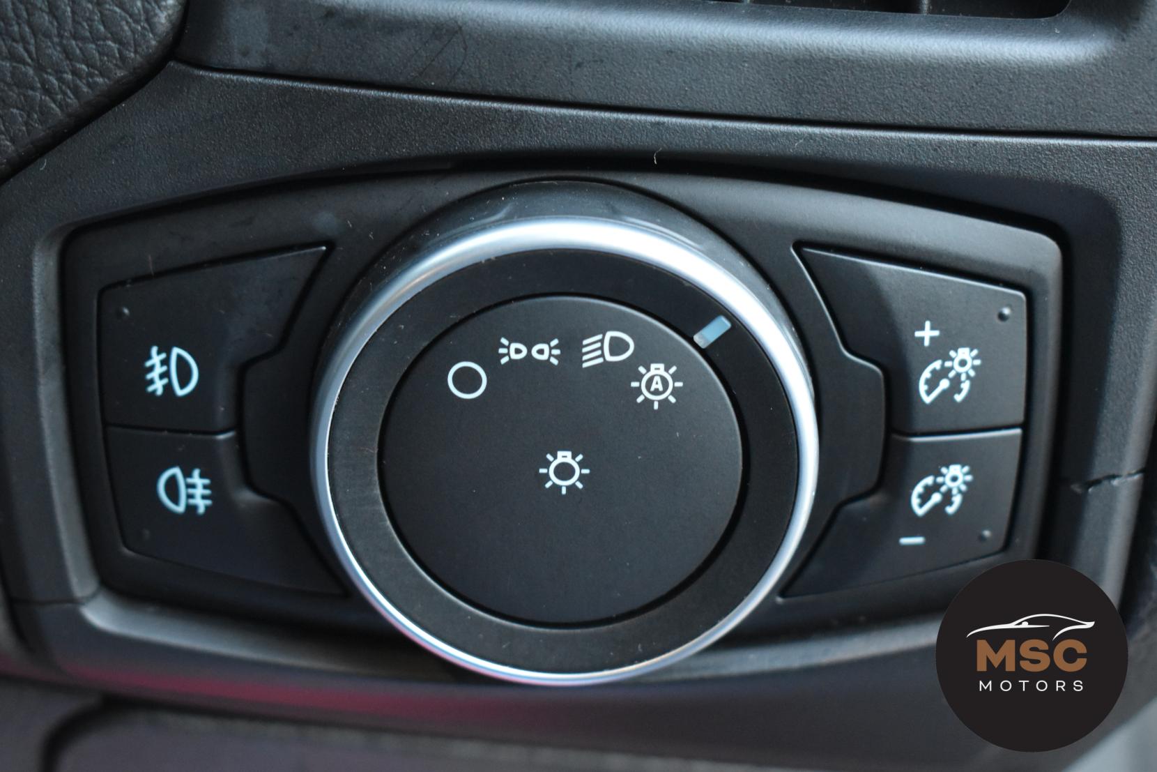 Ford Focus 2.0 TDCi ST-3 Hatchback 5dr Diesel Manual Euro 6 (s/s) (185 ps)