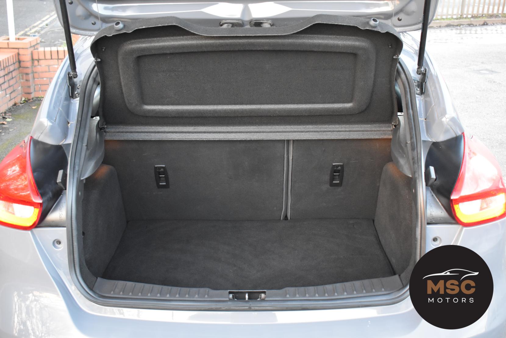 Ford Focus 2.0 TDCi ST-3 Hatchback 5dr Diesel Manual Euro 6 (s/s) (185 ps)