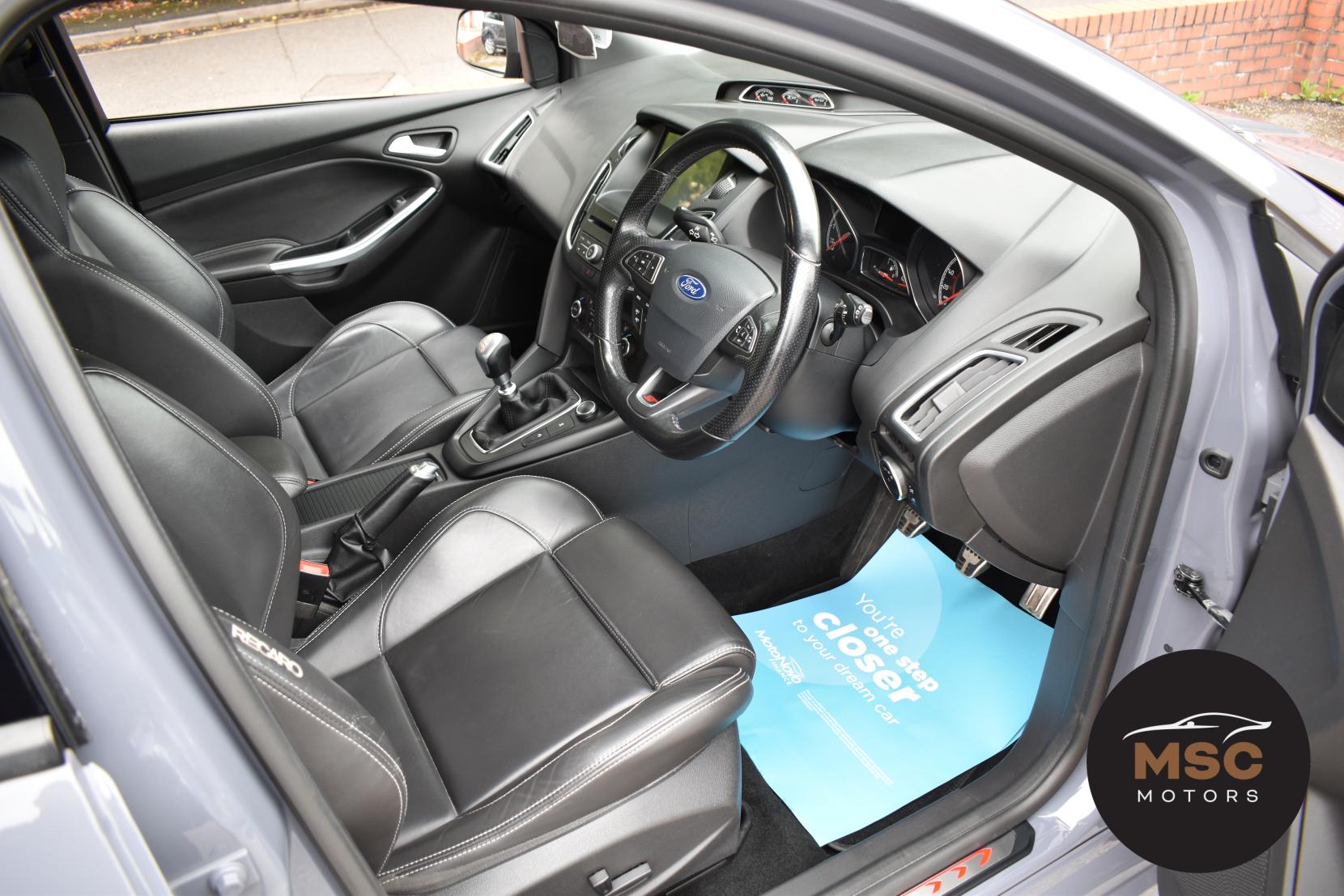 Ford Focus 2.0 TDCi ST-3 Hatchback 5dr Diesel Manual Euro 6 (s/s) (185 ps)