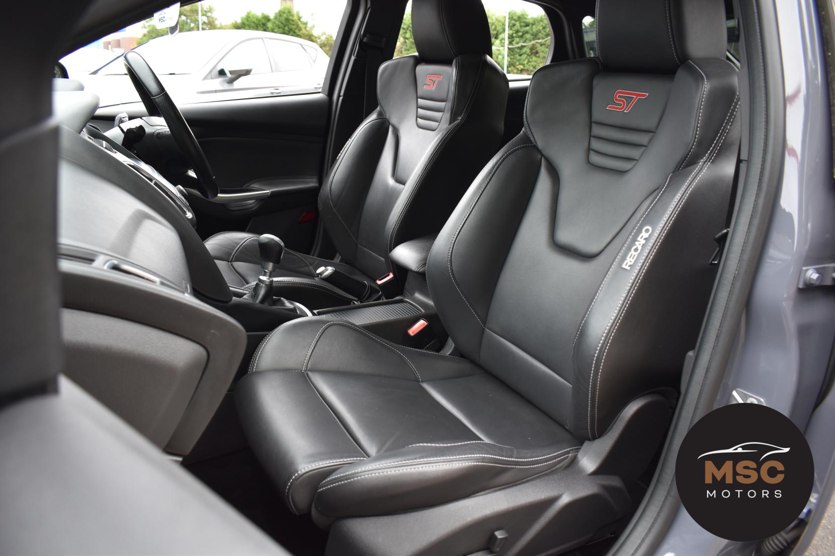 Ford Focus 2.0 TDCi ST-3 Hatchback 5dr Diesel Manual Euro 6 (s/s) (185 ps)