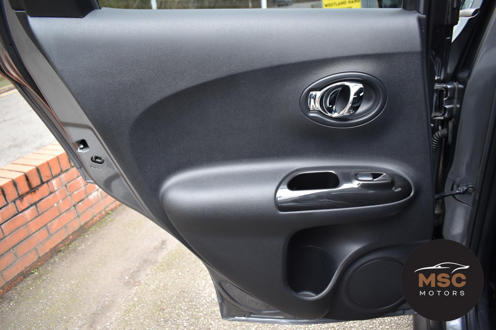 Nissan Juke 1.2 DIG-T Tekna SUV 5dr Petrol Manual Euro 6 (s/s) (115 ps)