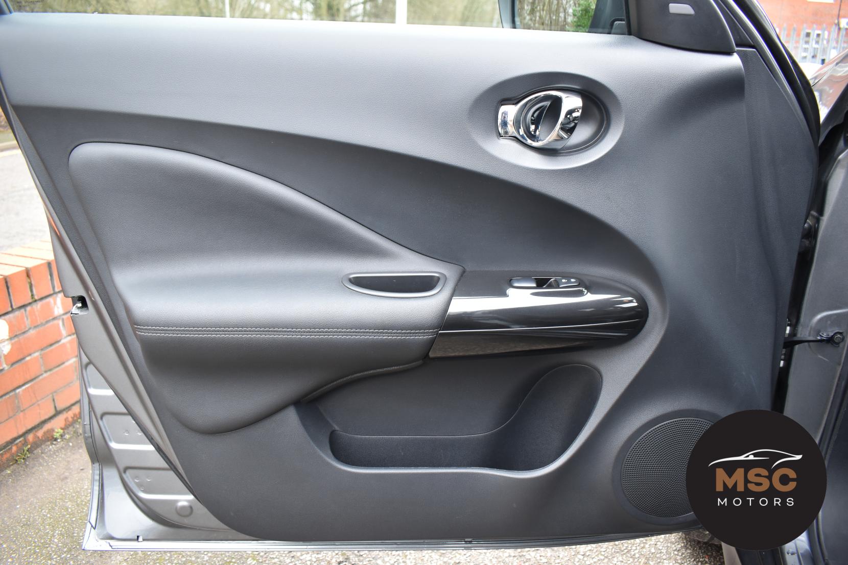 Nissan Juke 1.2 DIG-T Tekna SUV 5dr Petrol Manual Euro 6 (s/s) (115 ps)