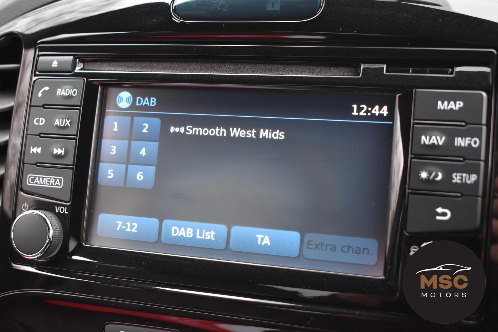 Nissan Juke 1.2 DIG-T Tekna SUV 5dr Petrol Manual Euro 6 (s/s) (115 ps)