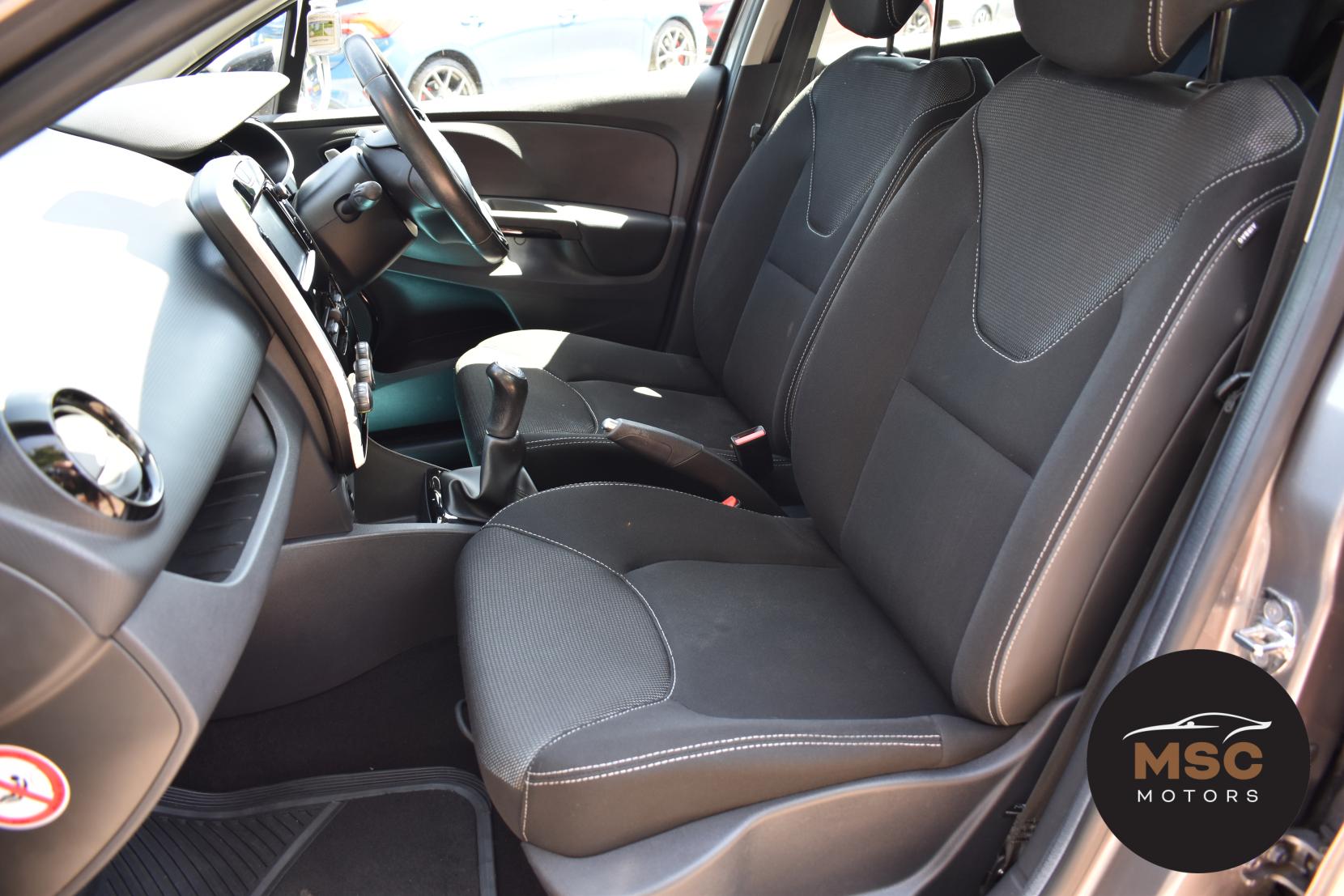 Renault Clio 0.9 TCe Dynamique Nav Hatchback 5dr Petrol Manual Euro 6 (s/s) (90 ps)