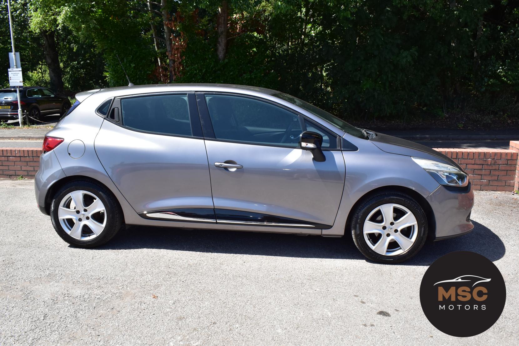 Renault Clio 0.9 TCe Dynamique Nav Hatchback 5dr Petrol Manual Euro 6 (s/s) (90 ps)