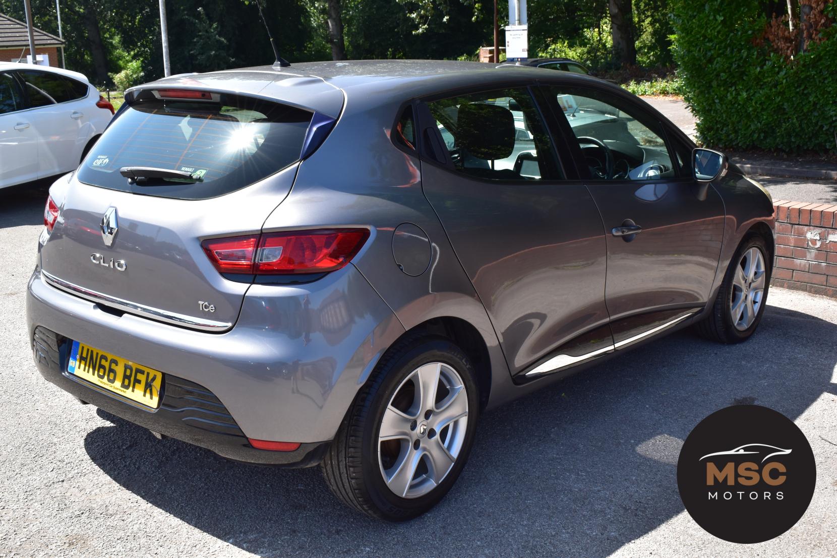 Renault Clio 0.9 TCe Dynamique Nav Hatchback 5dr Petrol Manual Euro 6 (s/s) (90 ps)