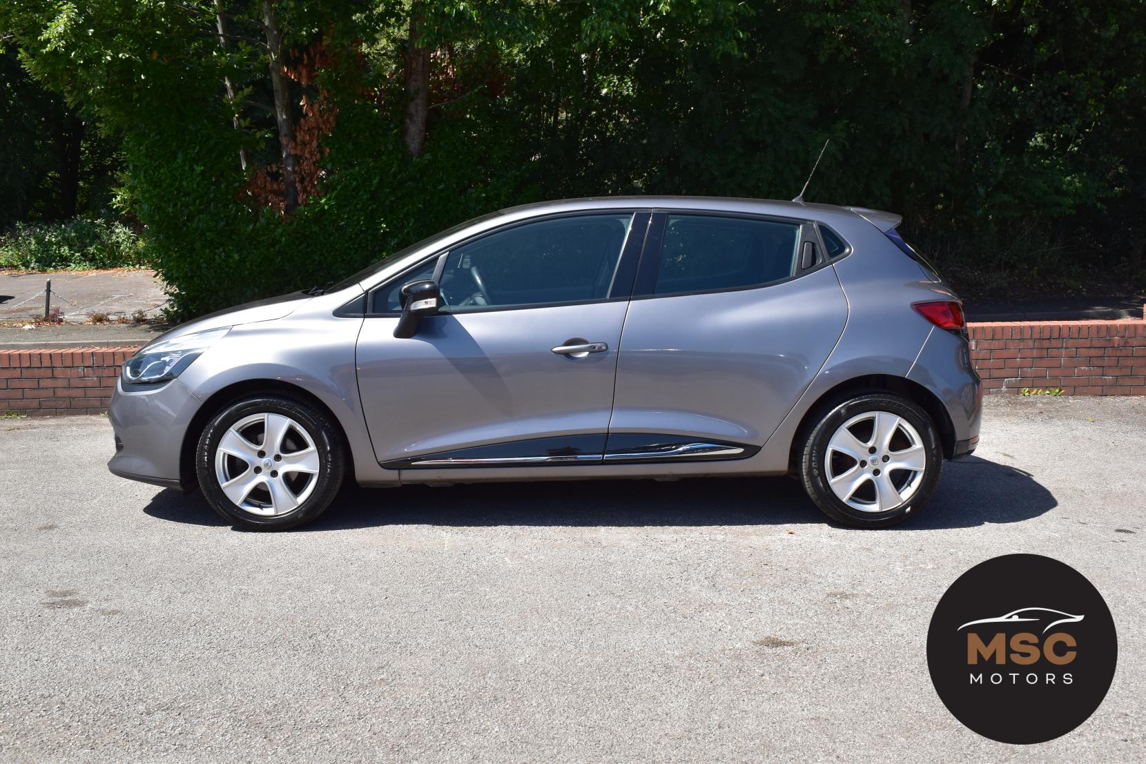 Renault Clio 0.9 TCe Dynamique Nav Hatchback 5dr Petrol Manual Euro 6 (s/s) (90 ps)