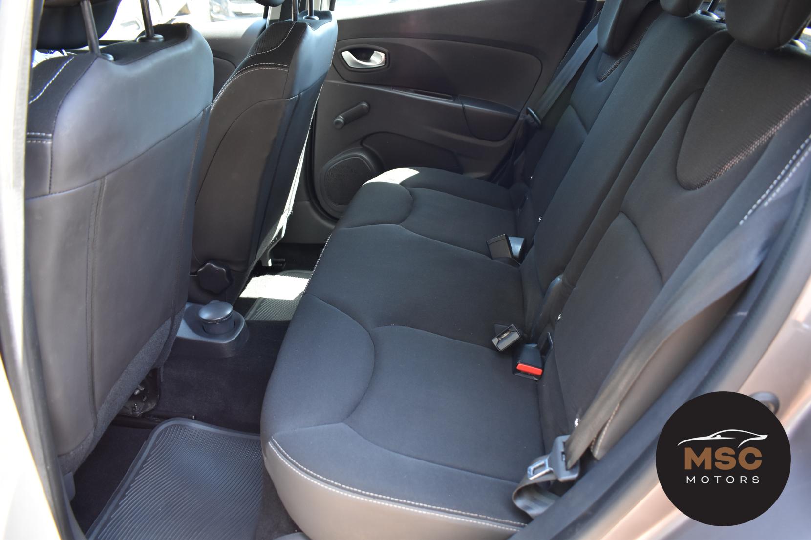 Renault Clio 0.9 TCe Dynamique Nav Hatchback 5dr Petrol Manual Euro 6 (s/s) (90 ps)
