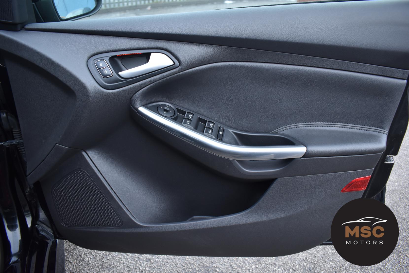 Ford Focus 2.0T EcoBoost ST-2 Hatchback 5dr Petrol Manual Euro 6 (s/s) (250 ps)