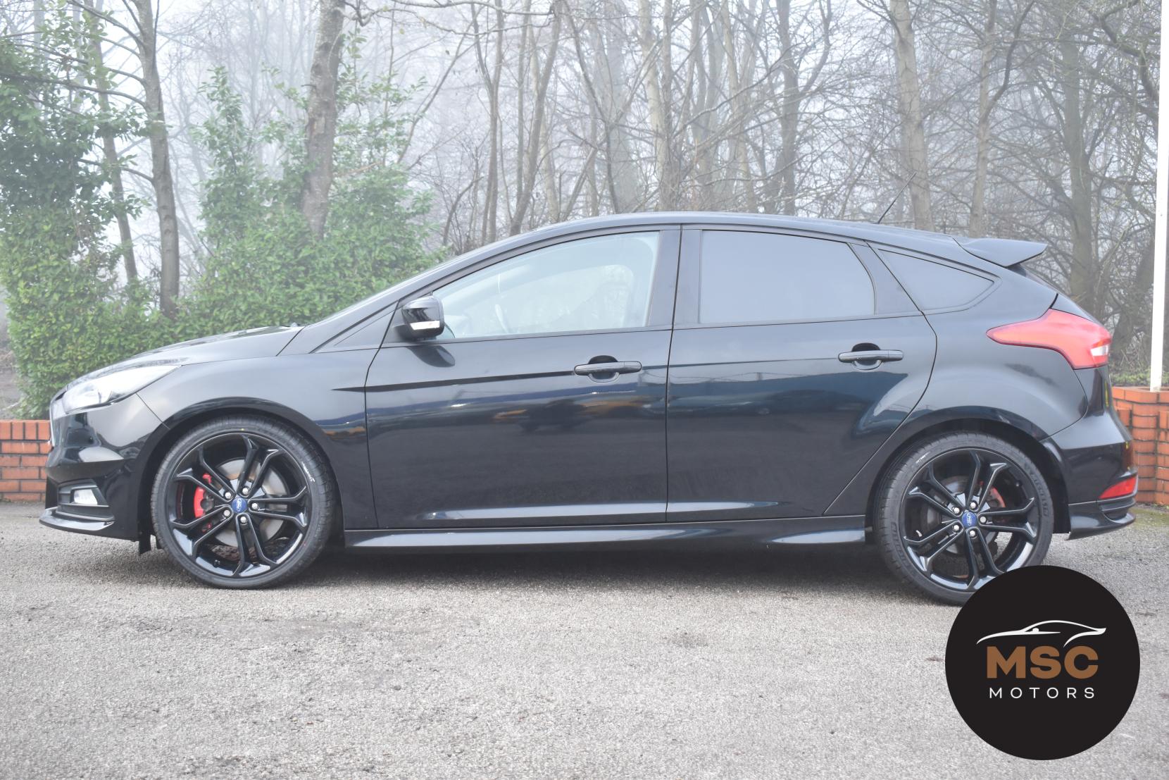 Ford Focus 2.0T EcoBoost ST-2 Hatchback 5dr Petrol Manual Euro 6 (s/s) (250 ps)