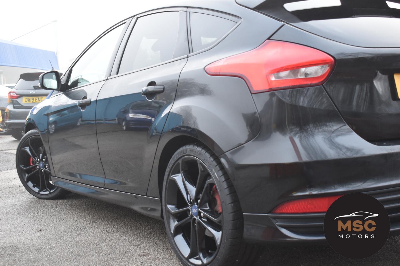 Ford Focus 2.0T EcoBoost ST-2 Hatchback 5dr Petrol Manual Euro 6 (s/s) (250 ps)