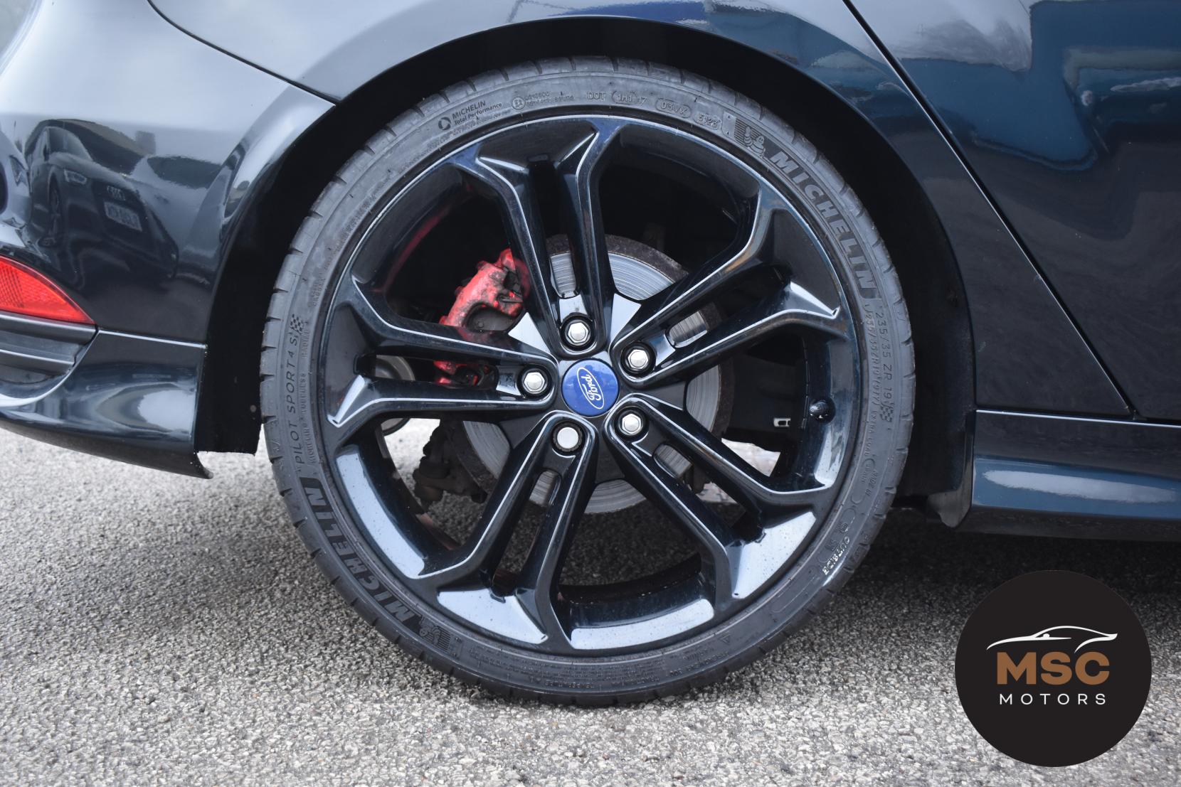 Ford Focus 2.0T EcoBoost ST-2 Hatchback 5dr Petrol Manual Euro 6 (s/s) (250 ps)