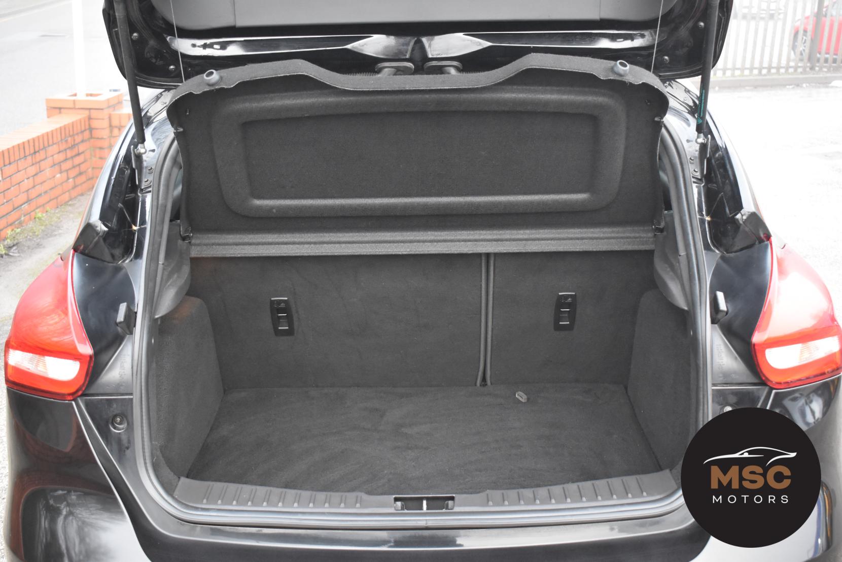 Ford Focus 2.0T EcoBoost ST-2 Hatchback 5dr Petrol Manual Euro 6 (s/s) (250 ps)