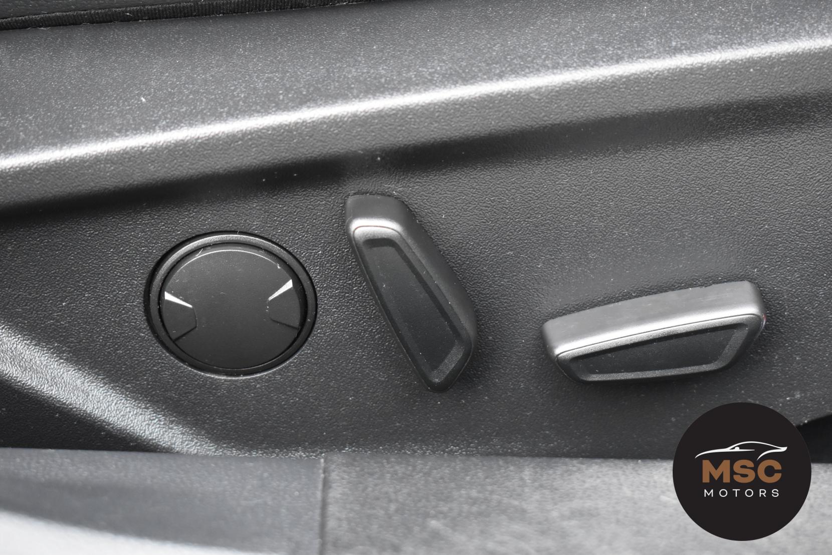 Ford Focus 1.0T EcoBoost MHEV ST-Line X Edition Hatchback 5dr Petrol Manual Euro 6 (s/s) (125 ps)