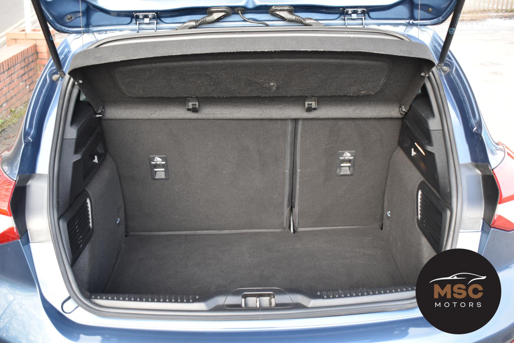 Ford Focus 1.0T EcoBoost MHEV ST-Line X Edition Hatchback 5dr Petrol Manual Euro 6 (s/s) (125 ps)