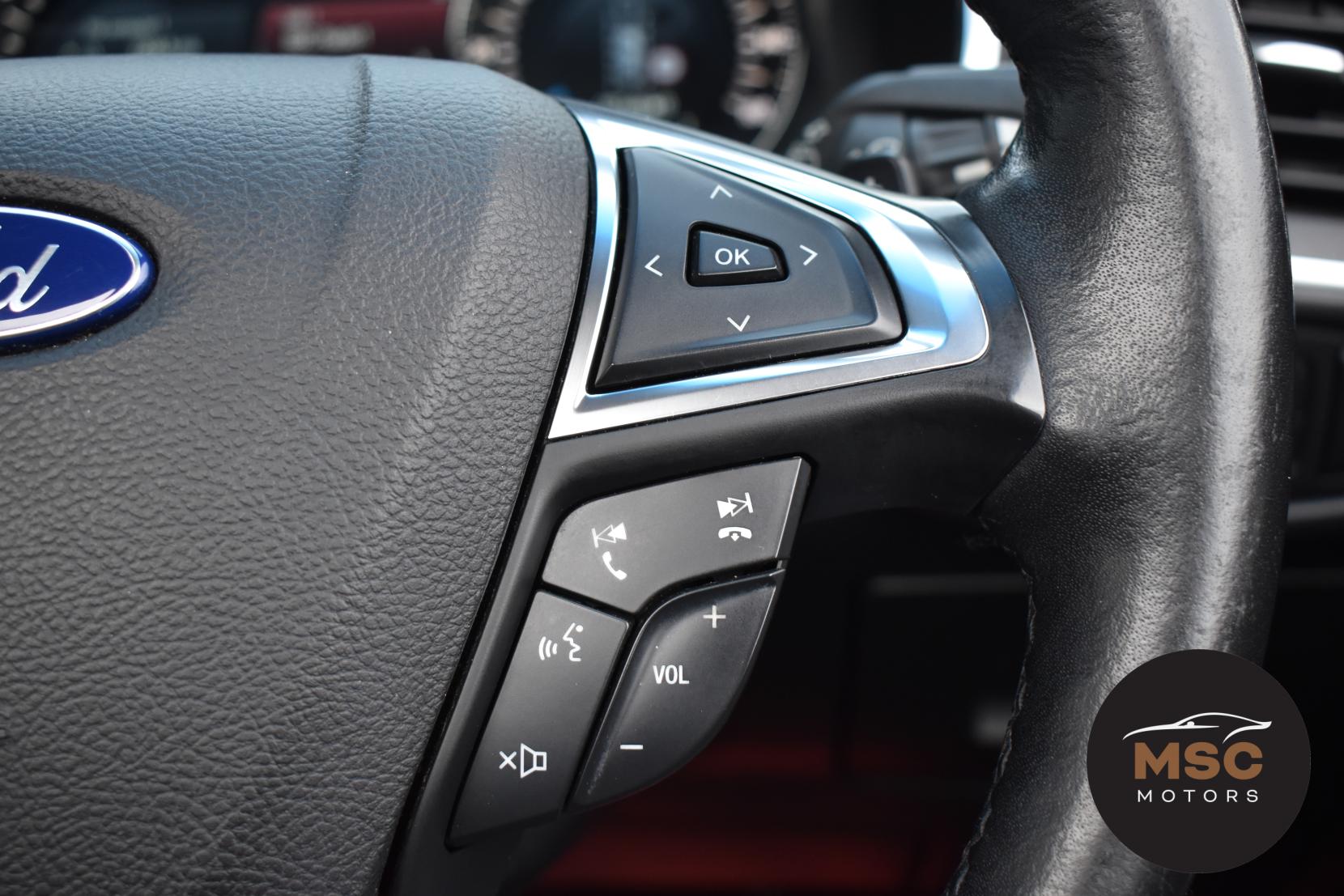 Ford Edge 2.0 TDCi Vignale SUV 5dr Diesel Powershift AWD Euro 6 (s/s) (210 ps)