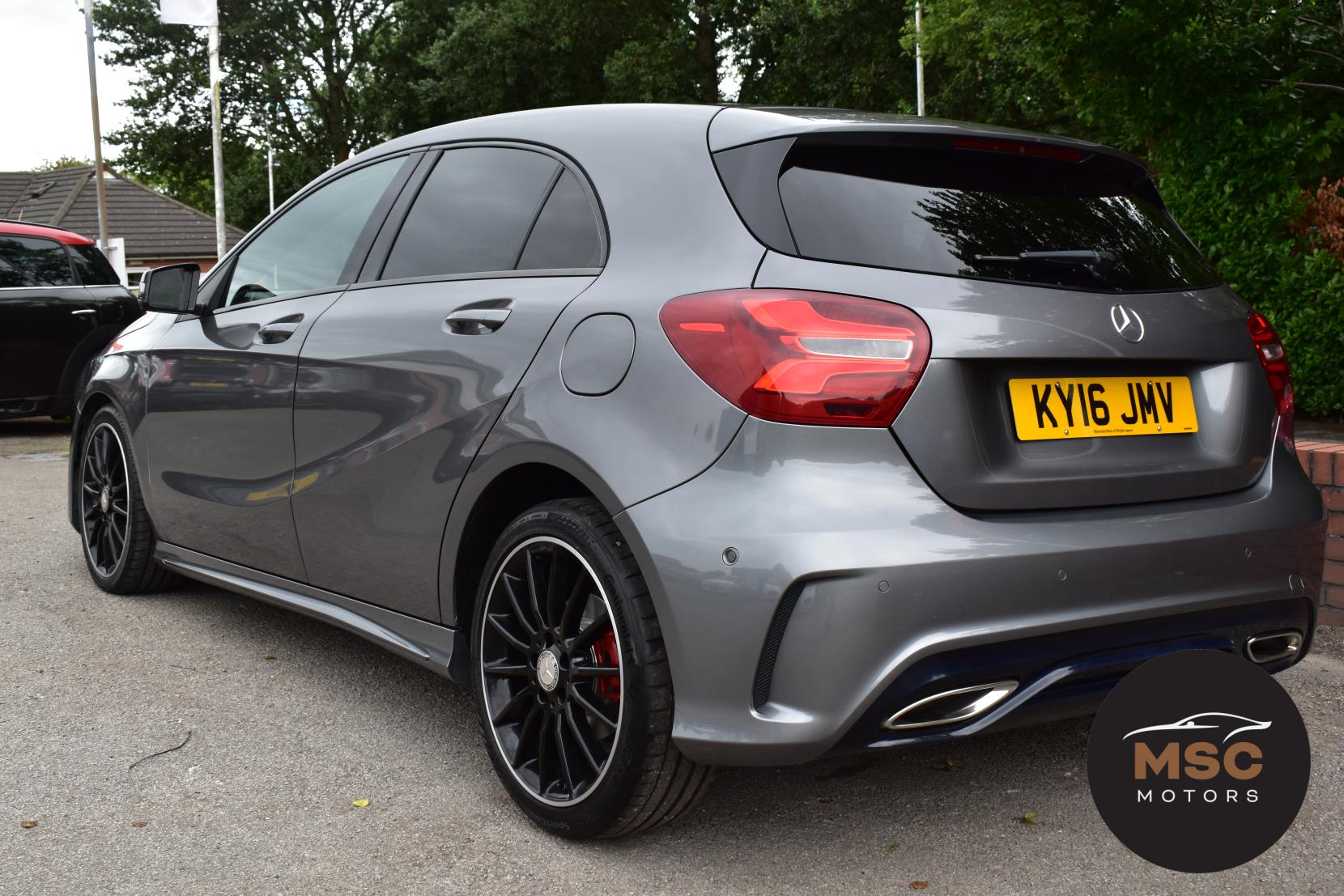 Mercedes-Benz A Class 2.1 A200d AMG Line (Premium) Hatchback 5dr Diesel 7G-DCT Euro 6 (s/s) (136 ps)