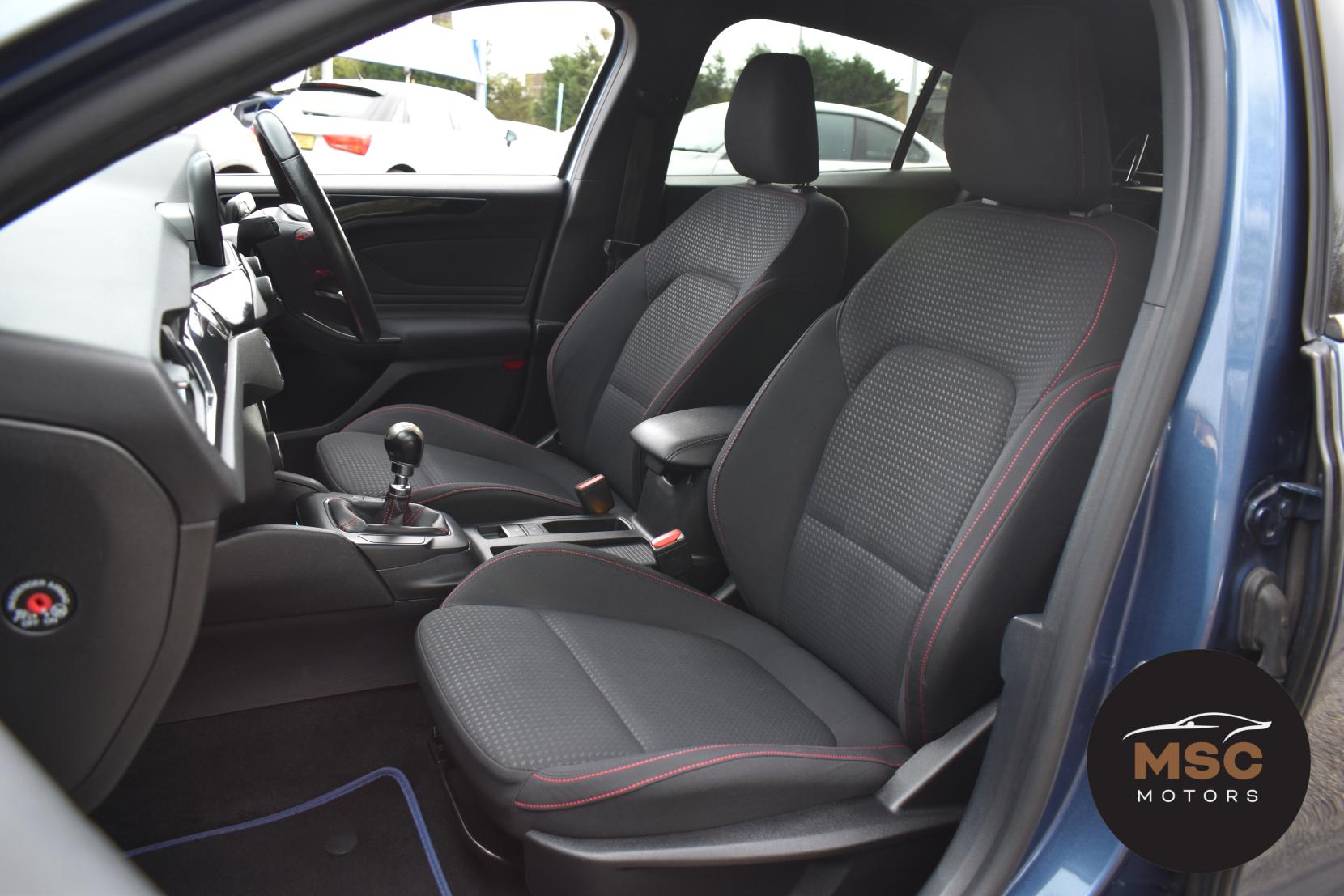 Ford Focus 1.0T EcoBoost ST-Line Hatchback 5dr Petrol Manual Euro 6 (s/s) (125 ps)