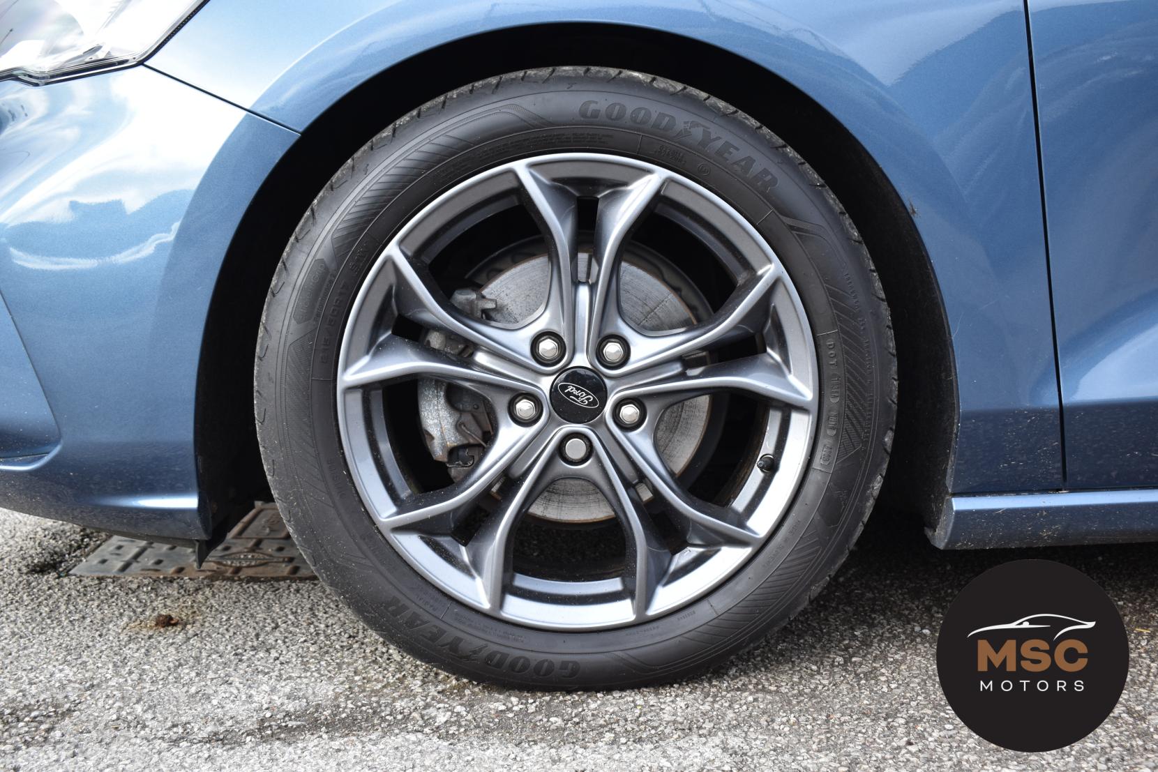 Ford Focus 1.0T EcoBoost ST-Line Hatchback 5dr Petrol Manual Euro 6 (s/s) (125 ps)