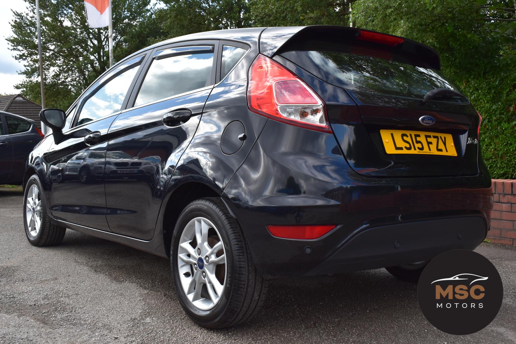 Ford Fiesta 1.5 TDCi Zetec Hatchback 5dr Diesel Manual Euro 5 (75 ps)