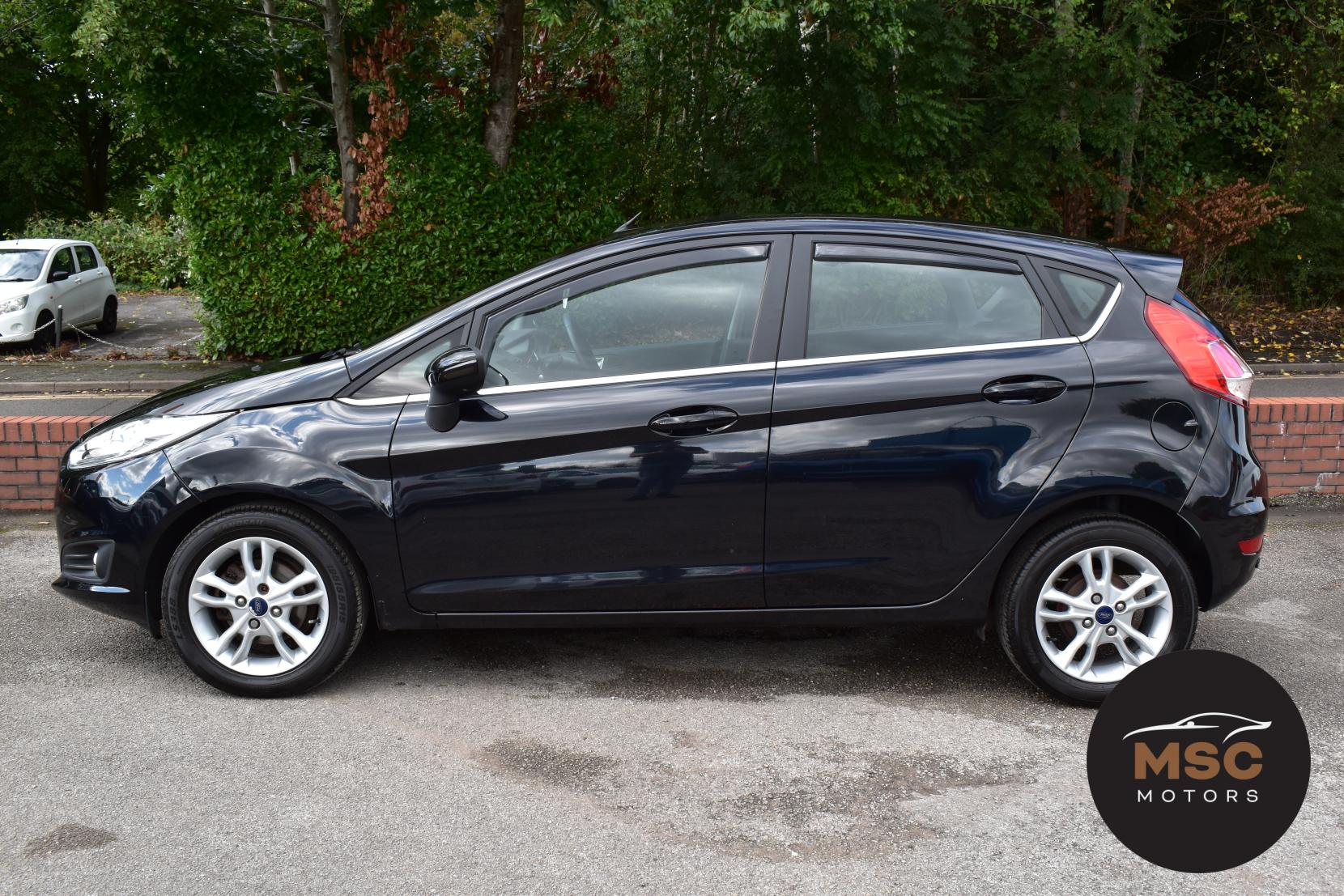 Ford Fiesta 1.5 TDCi Zetec Hatchback 5dr Diesel Manual Euro 5 (75 ps)
