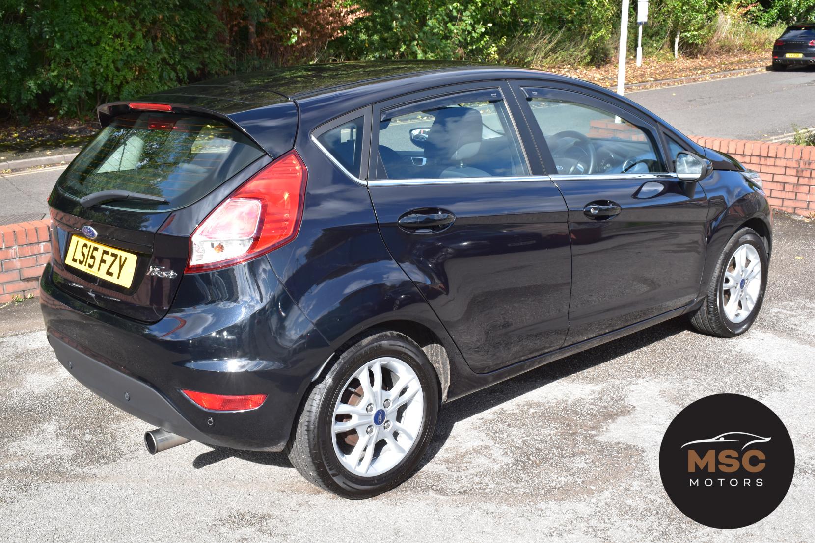 Ford Fiesta 1.5 TDCi Zetec Hatchback 5dr Diesel Manual Euro 5 (75 ps)