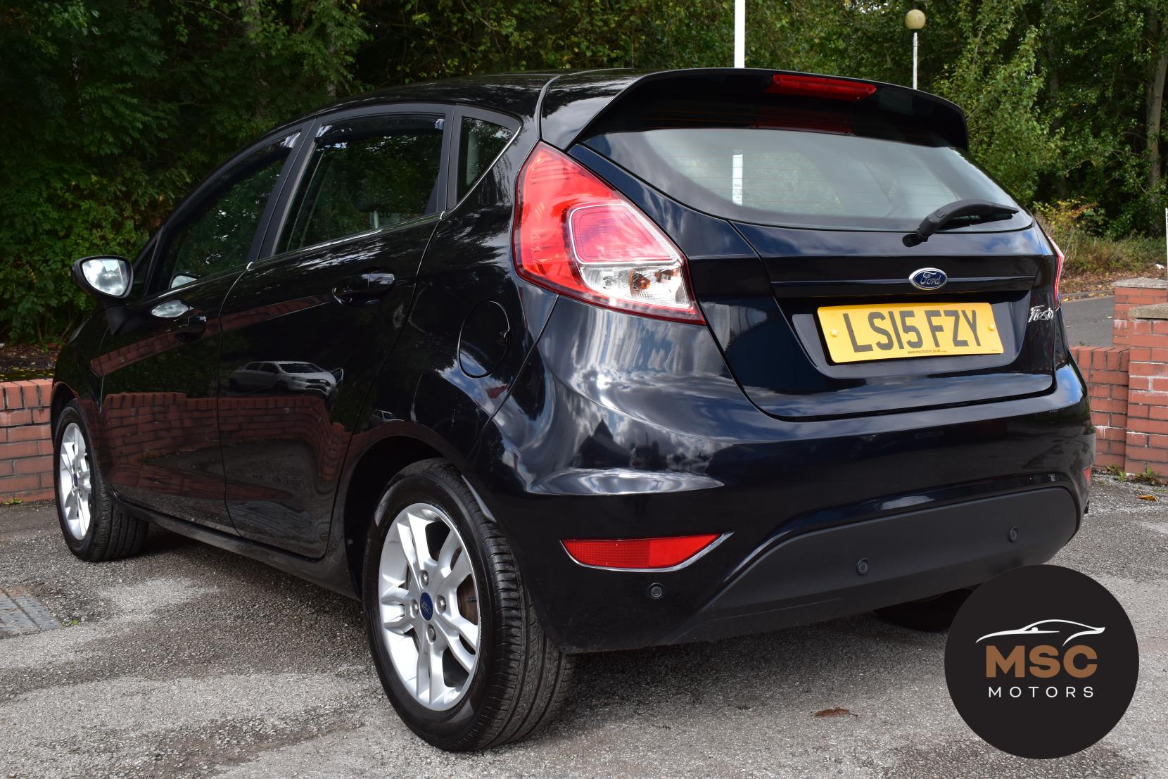 Ford Fiesta 1.5 TDCi Zetec Hatchback 5dr Diesel Manual Euro 5 (75 ps)