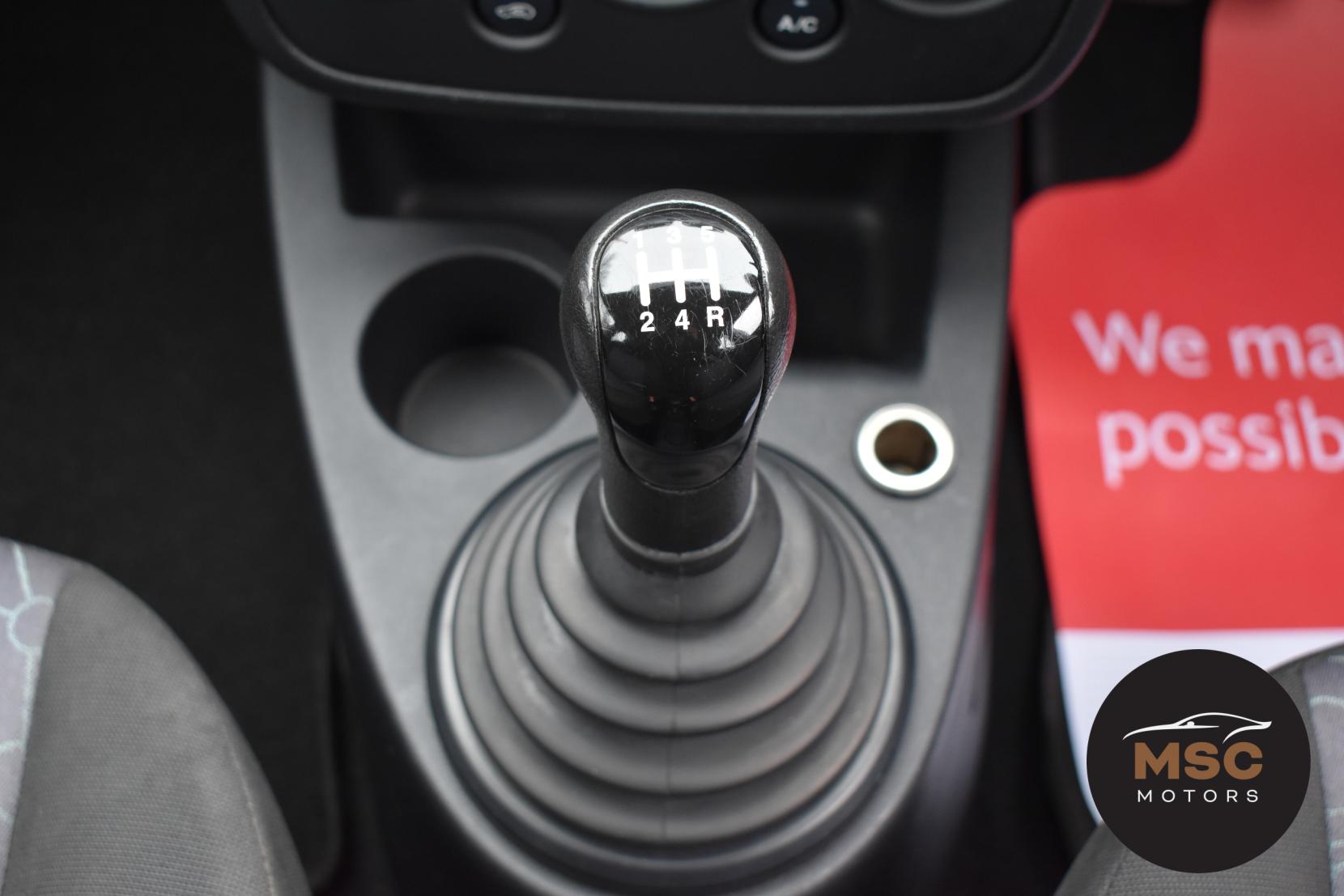 Ford Fiesta 1.4 Style Climate Hatchback 5dr Petrol Manual (147 g/km, 79 bhp)