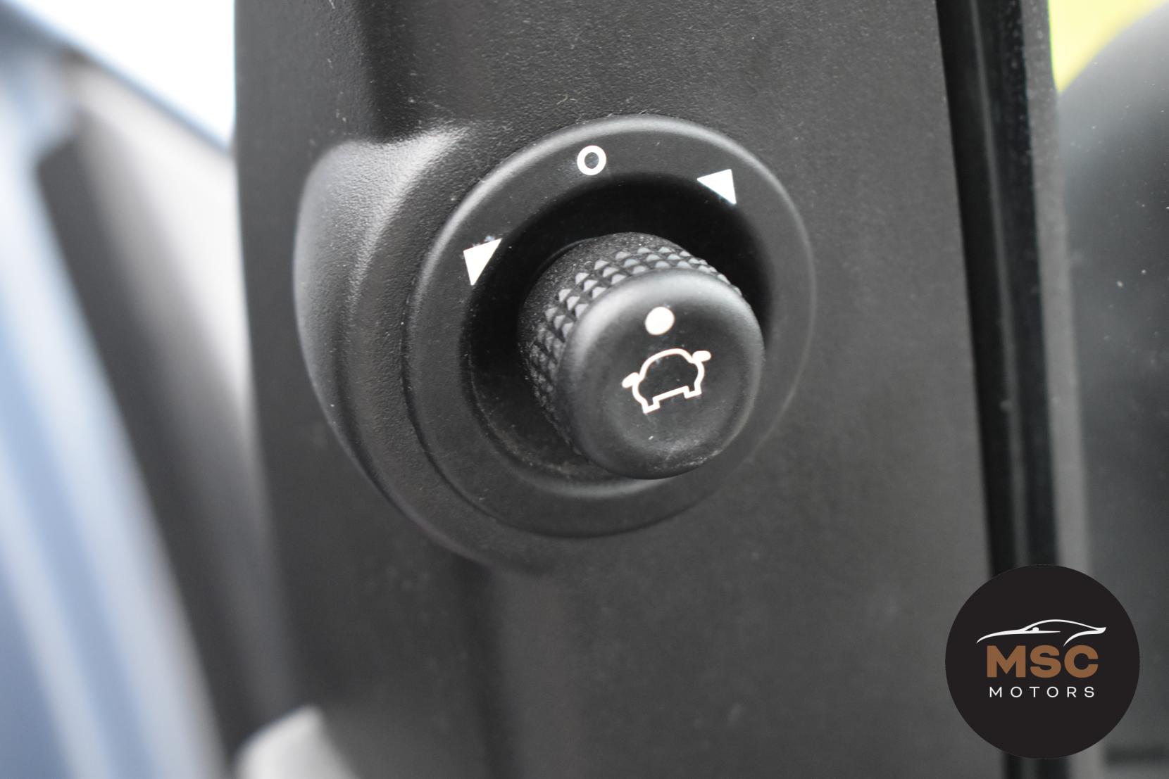 Ford Fiesta 1.4 Style Climate Hatchback 5dr Petrol Manual (147 g/km, 79 bhp)