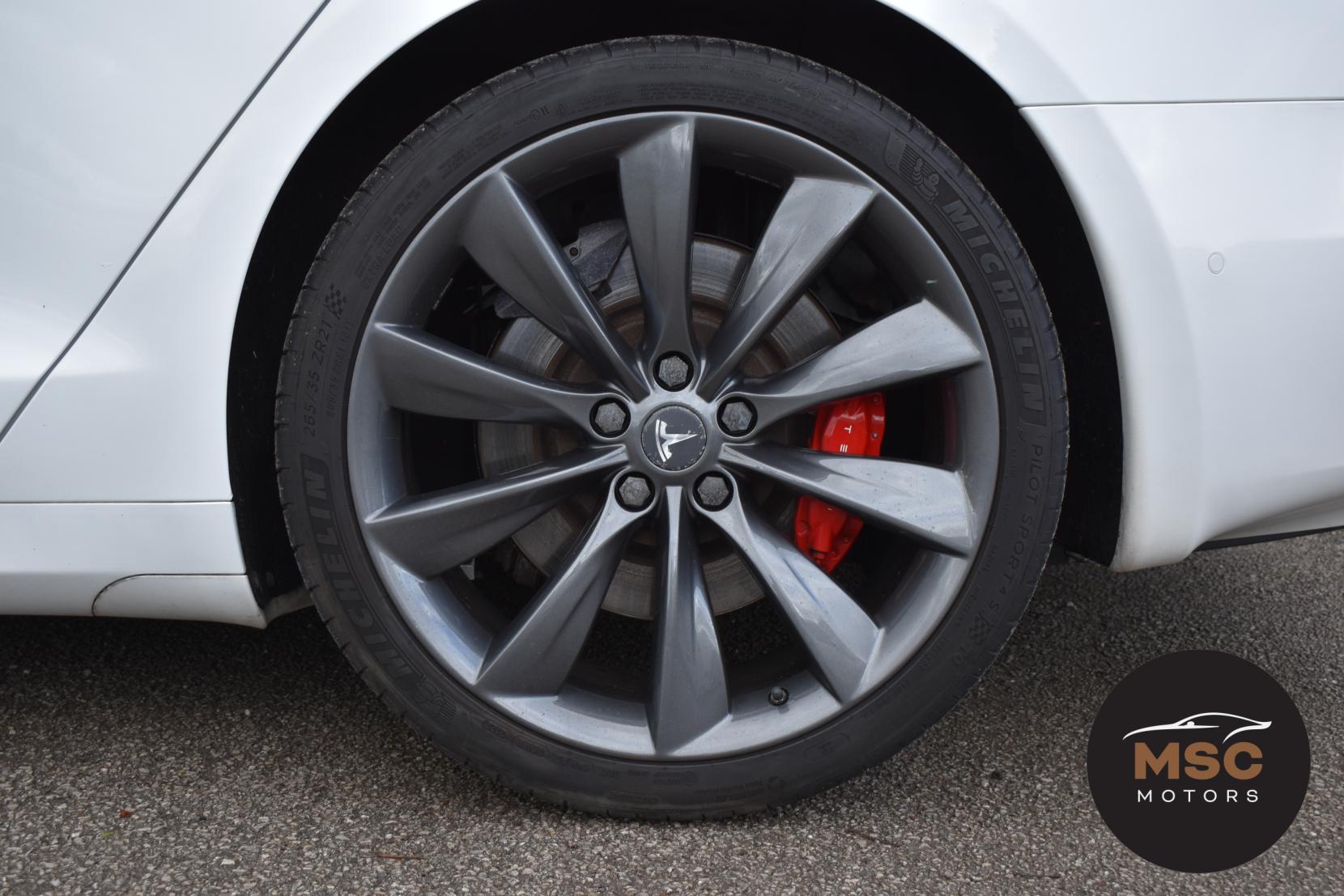 Tesla Model S (Dual Motor) Performance Ludicrous Hatchback 5dr Electric Auto 4WD (603 bhp)