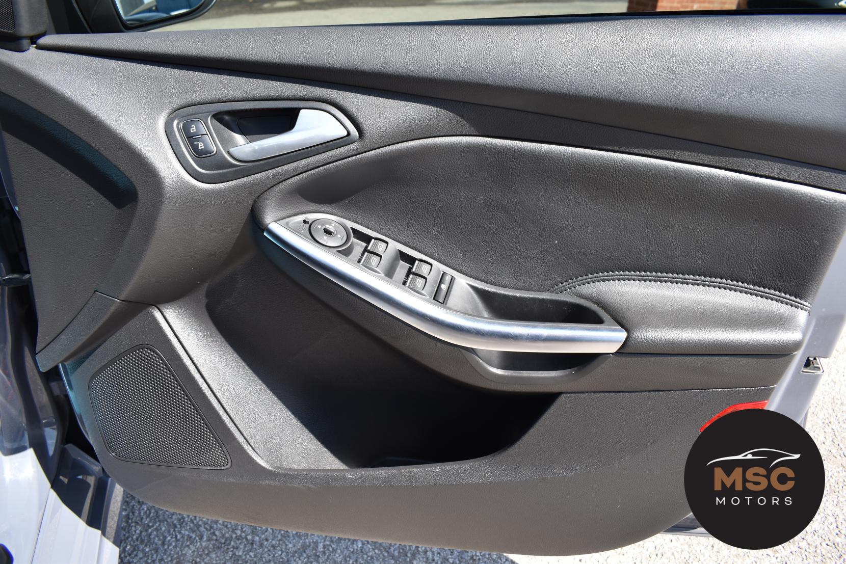 Ford Focus 2.0 TDCi ST-3 Estate 5dr Diesel Manual Euro 6 (s/s) (185 ps)