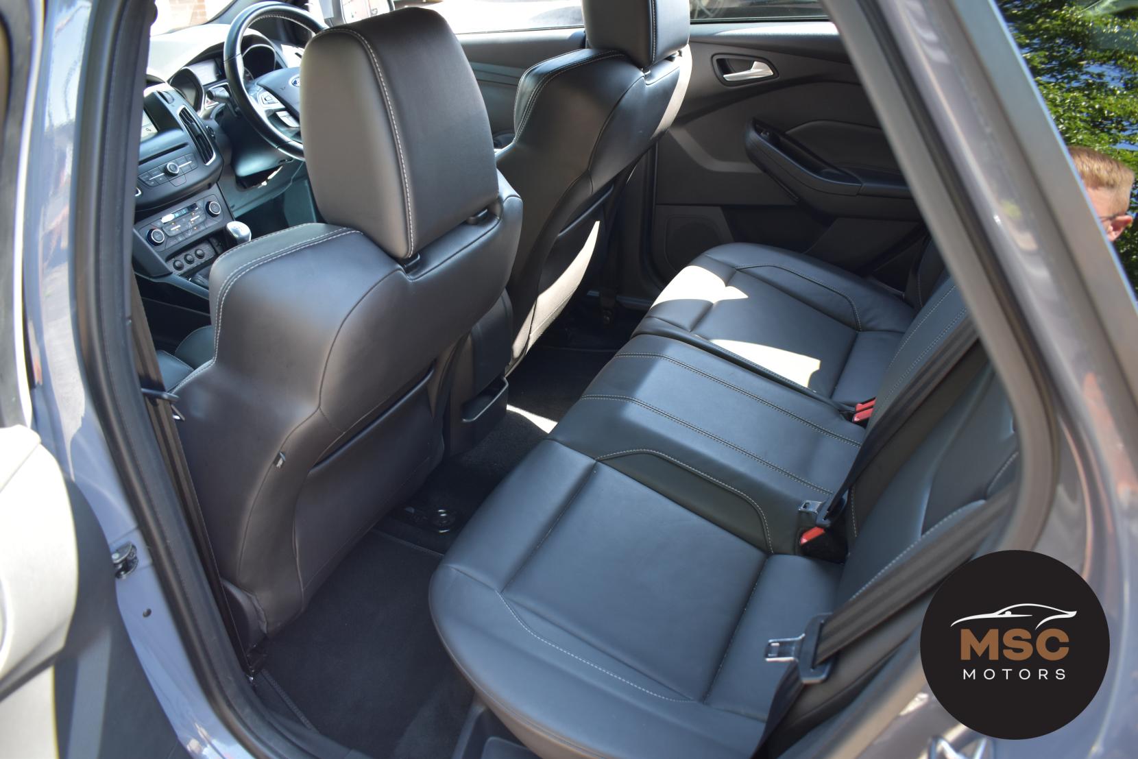 Ford Focus 2.0 TDCi ST-3 Estate 5dr Diesel Manual Euro 6 (s/s) (185 ps)