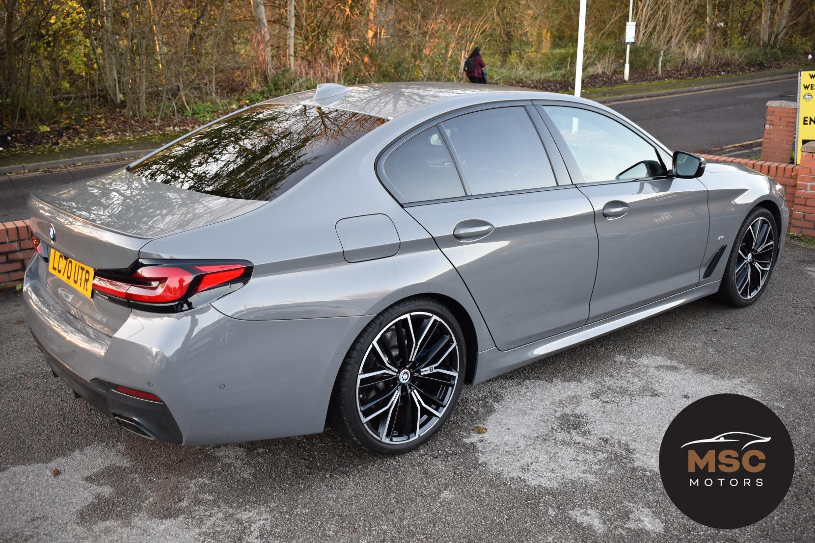 BMW 5 Series 2.0 520d MHT M Sport Saloon 4dr Diesel Hybrid Steptronic Euro 6 (s/s) (190 ps)