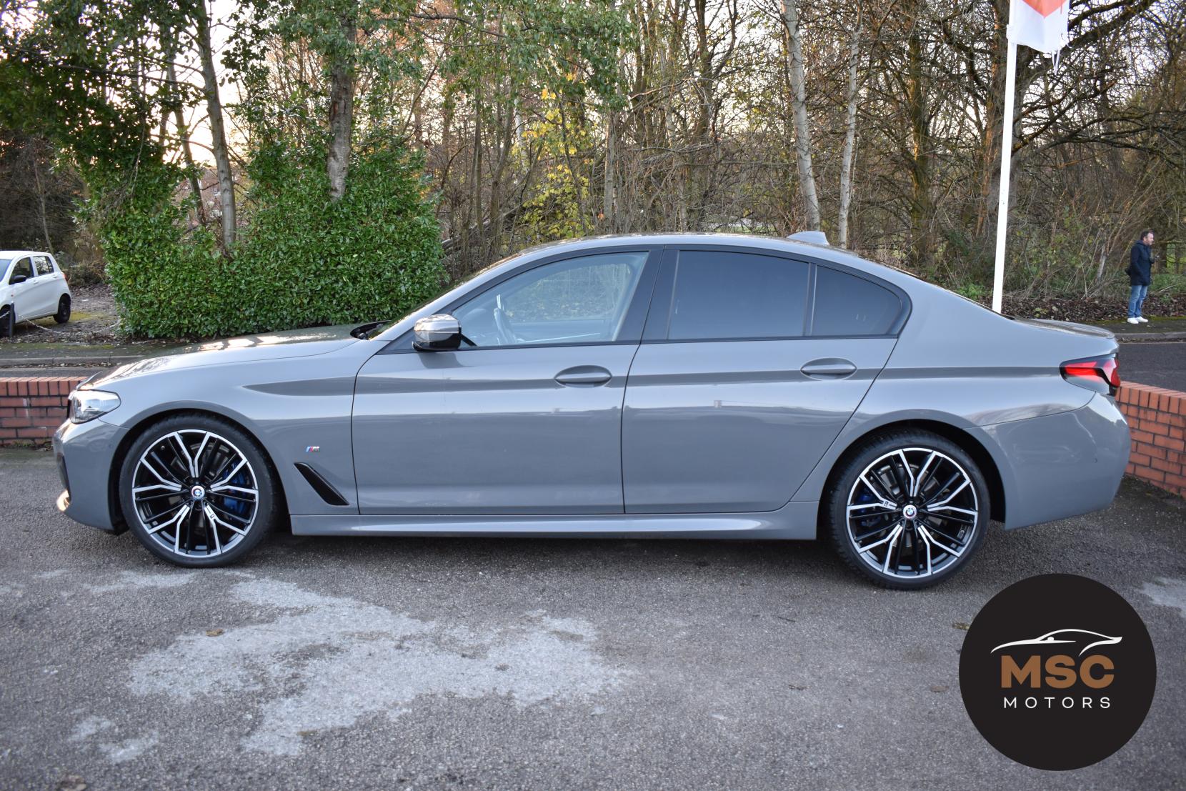 BMW 5 Series 2.0 520d MHT M Sport Saloon 4dr Diesel Hybrid Steptronic Euro 6 (s/s) (190 ps)